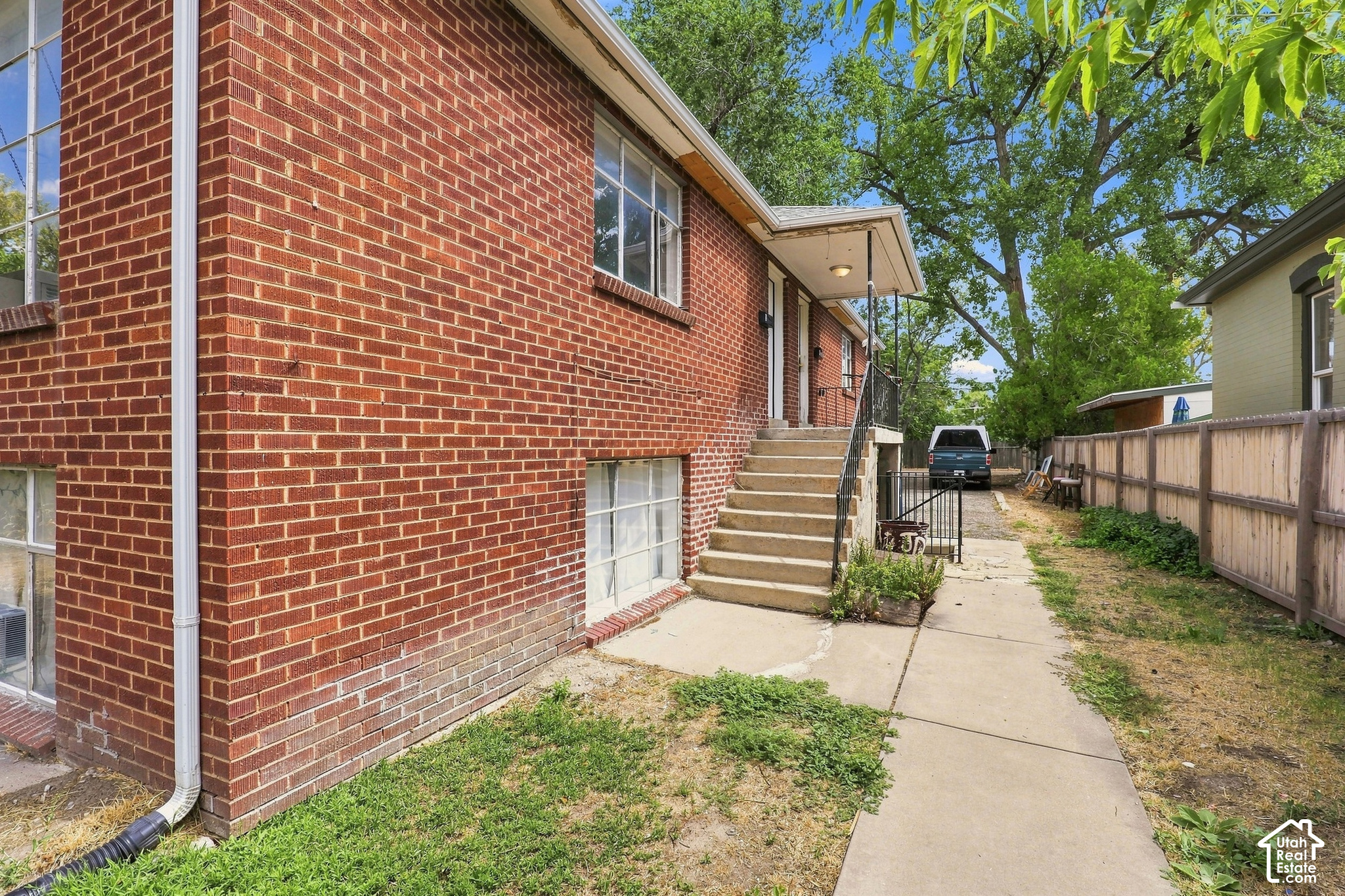 main property photo 13