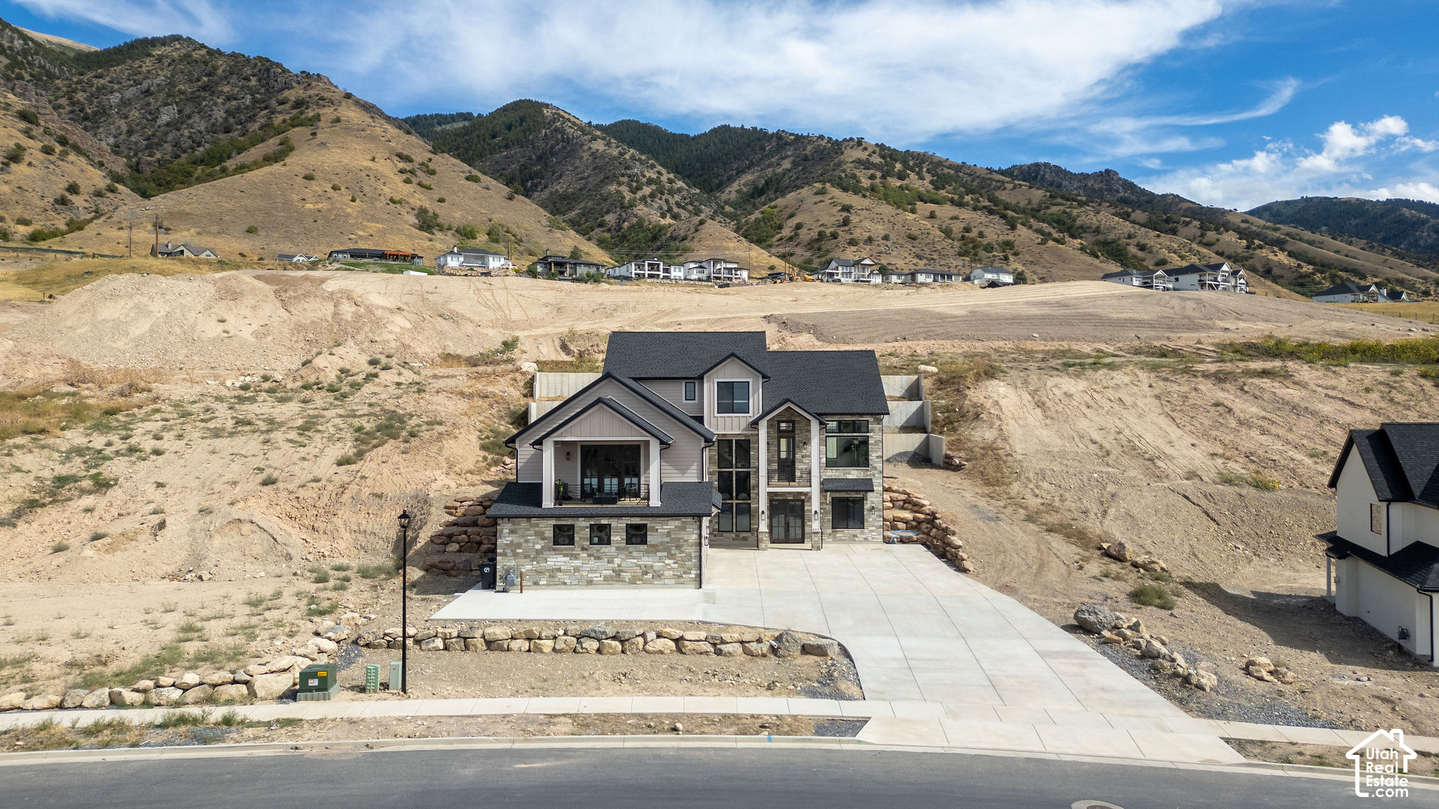 main property photo 76
