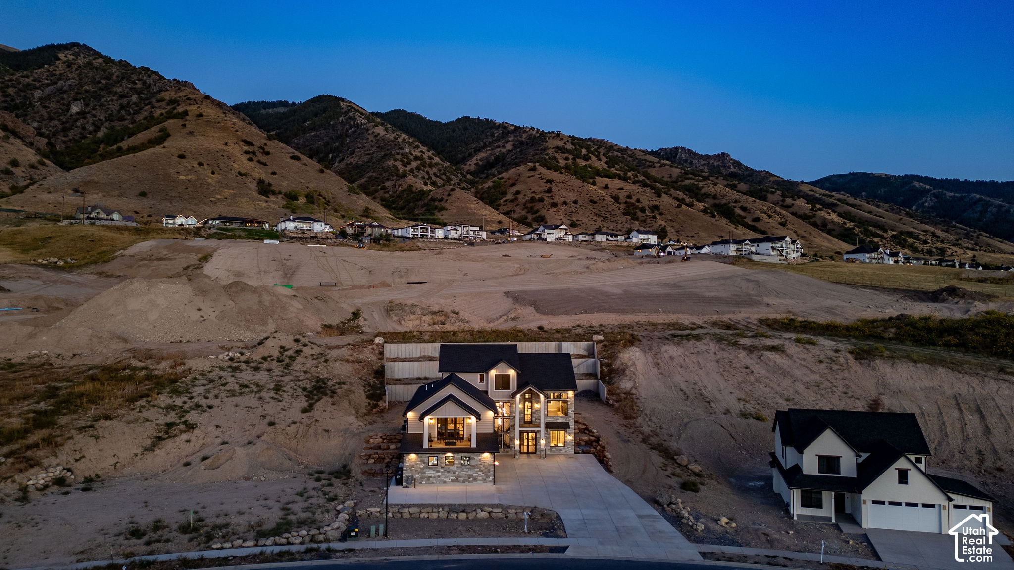 main property photo 89