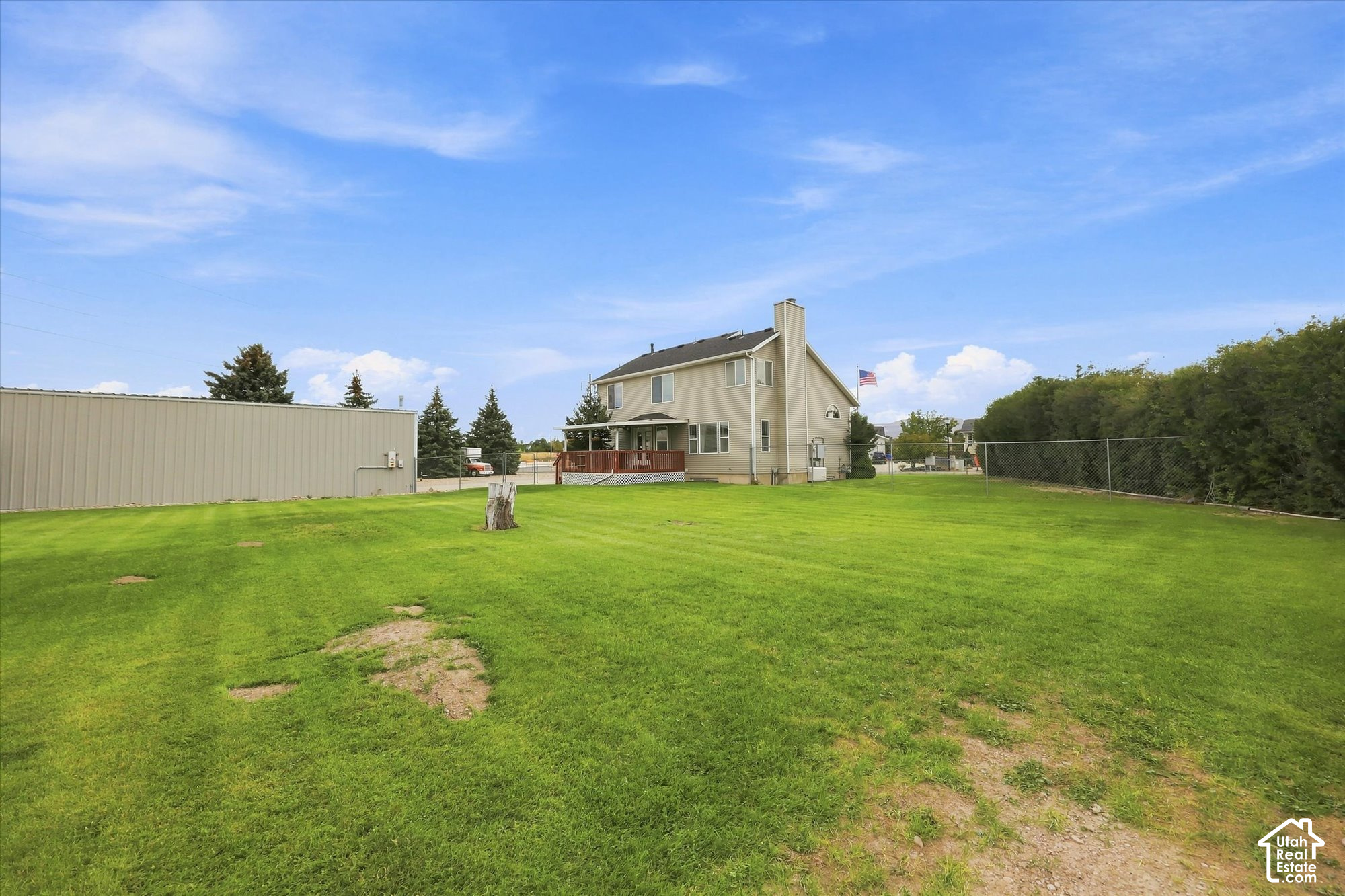 main property photo 31