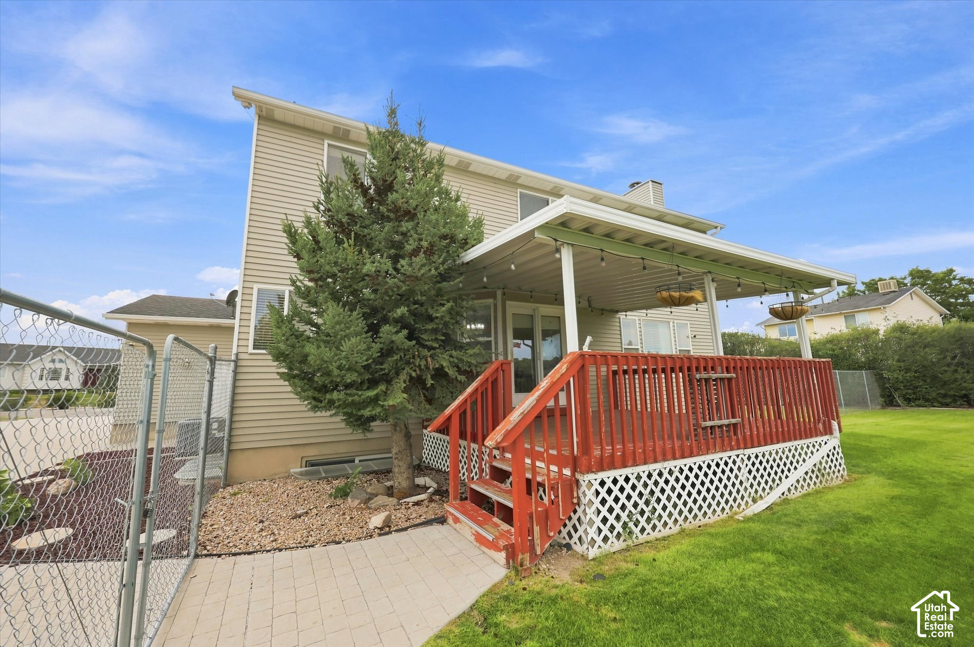 main property photo 33