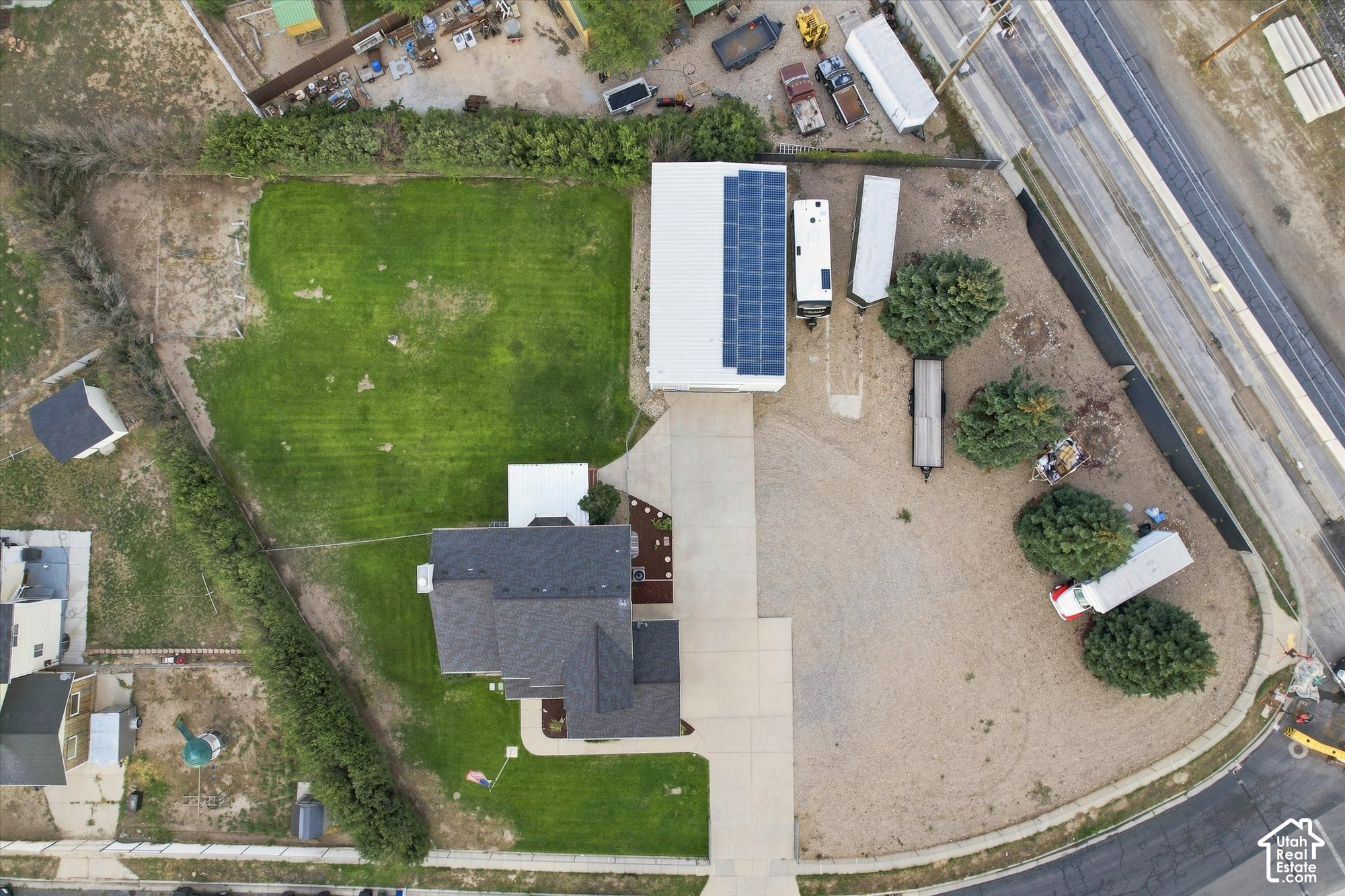 main property photo 44