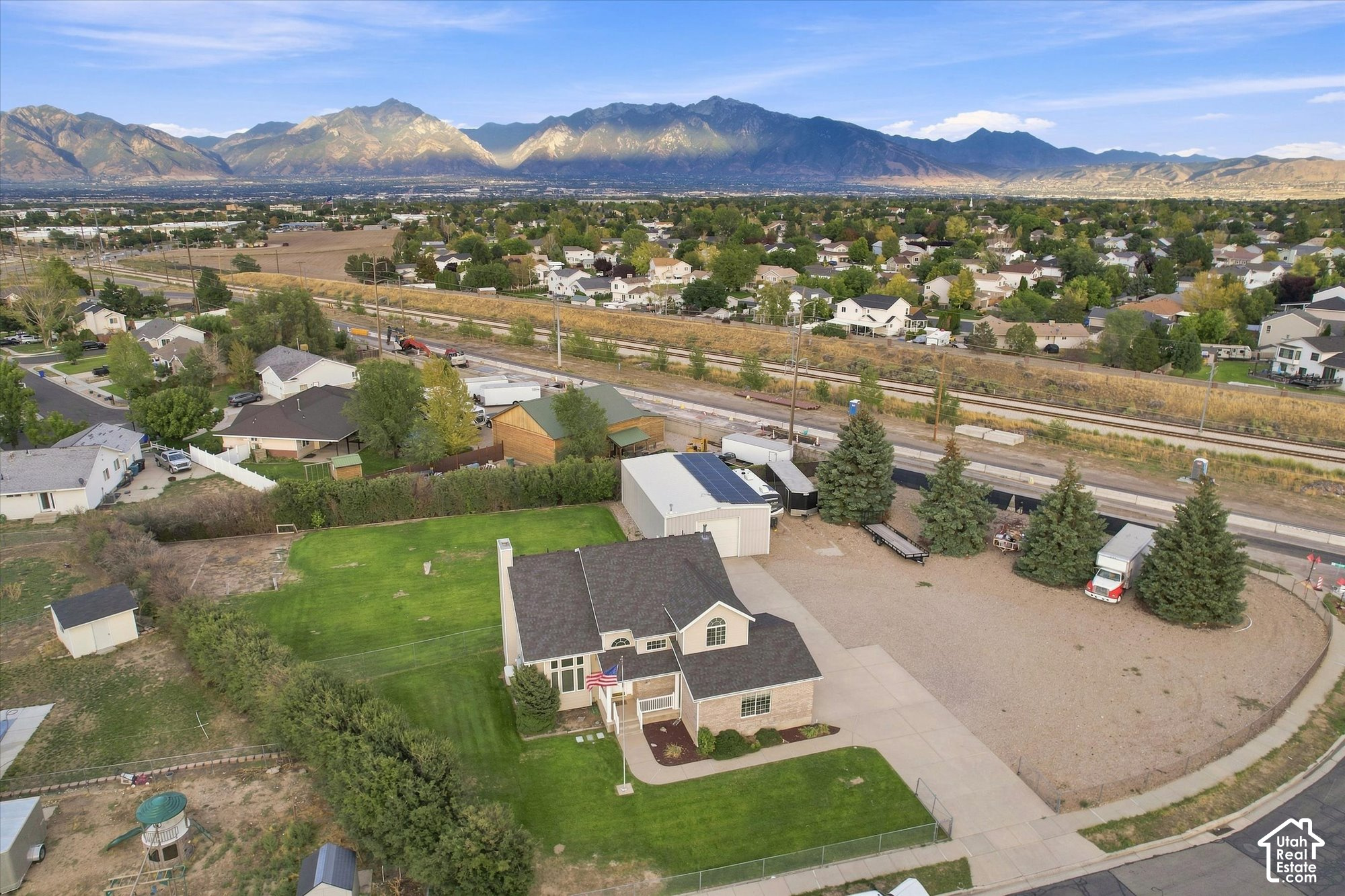 main property photo 50