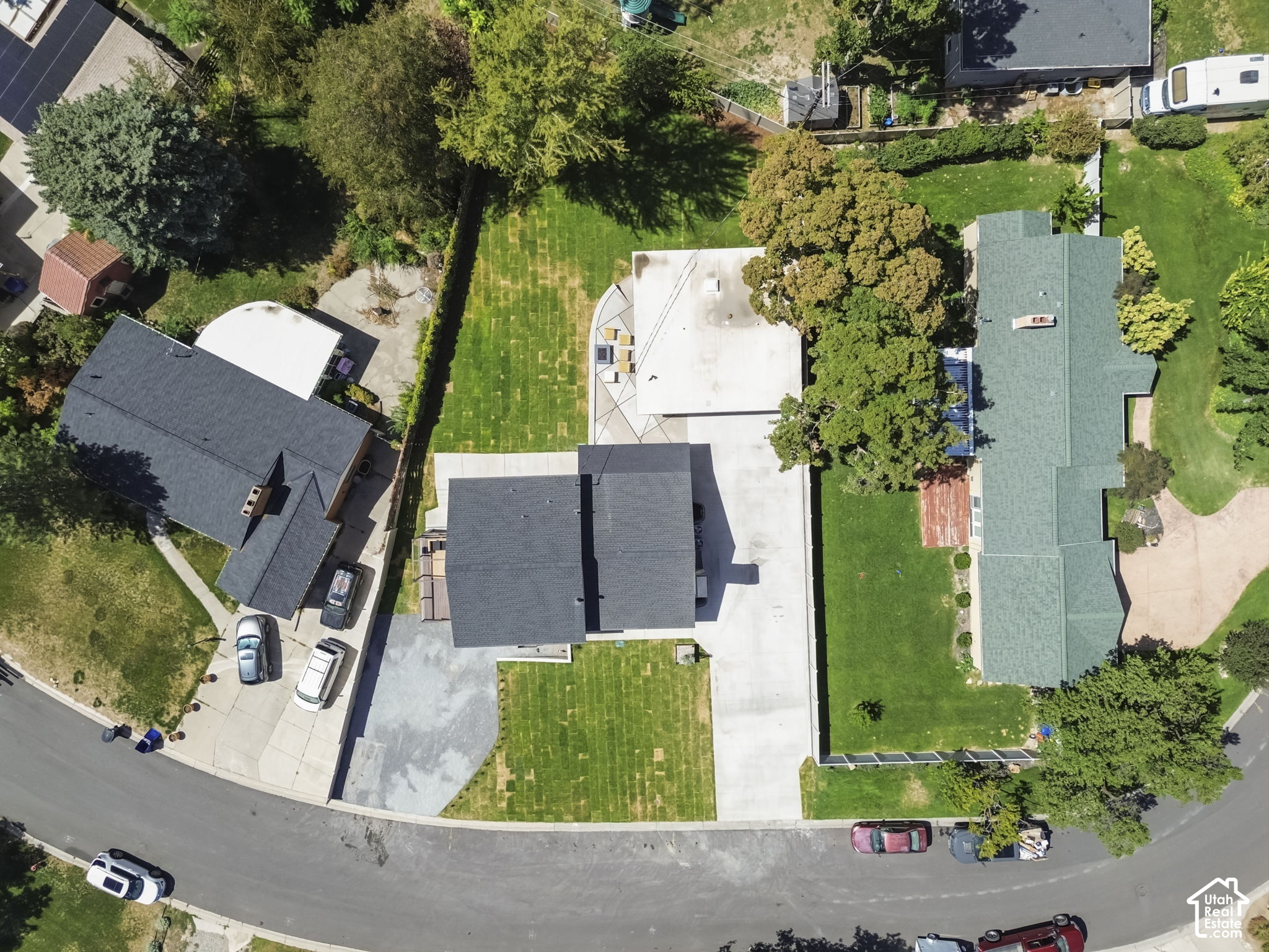 main property photo 39