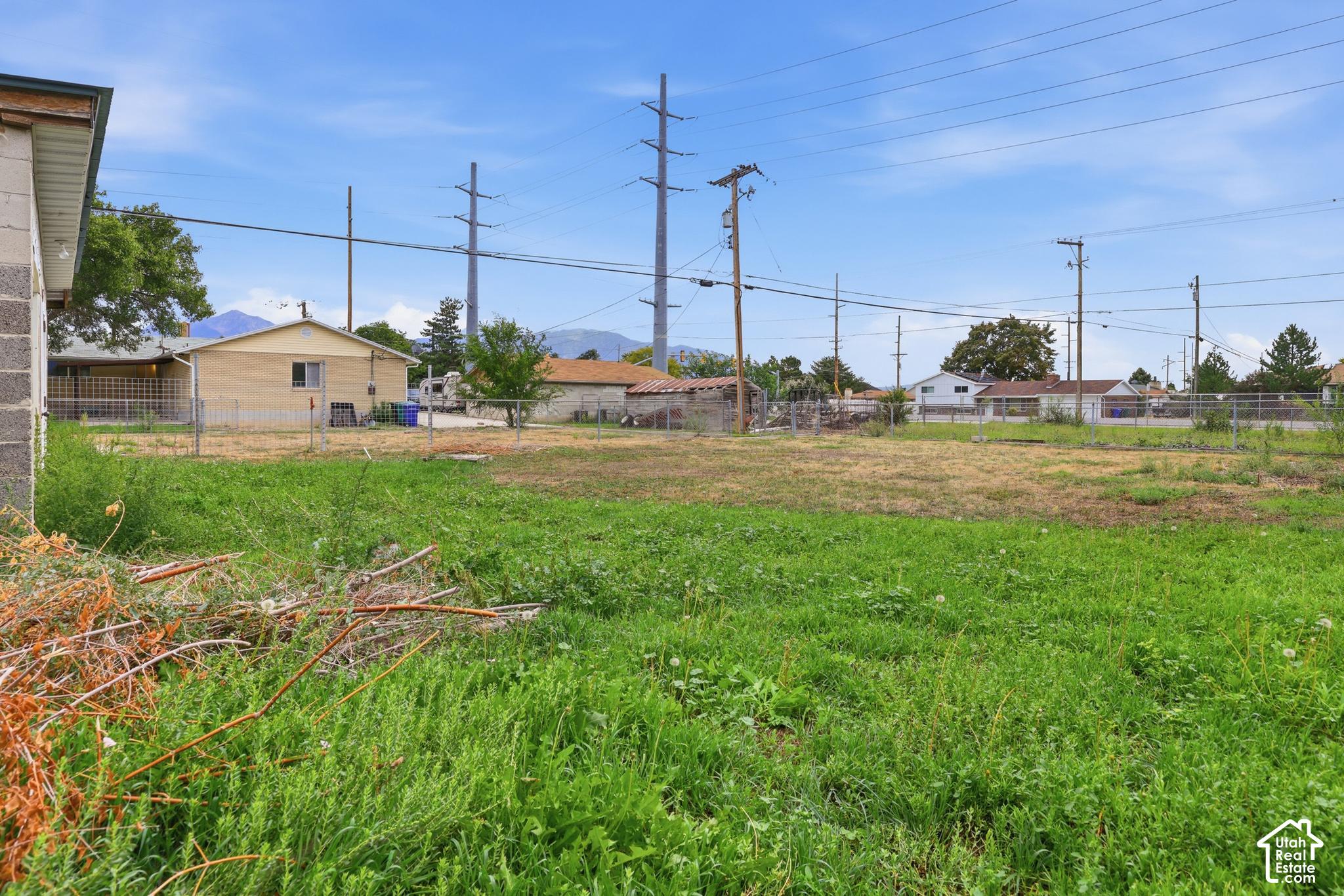 main property photo 47
