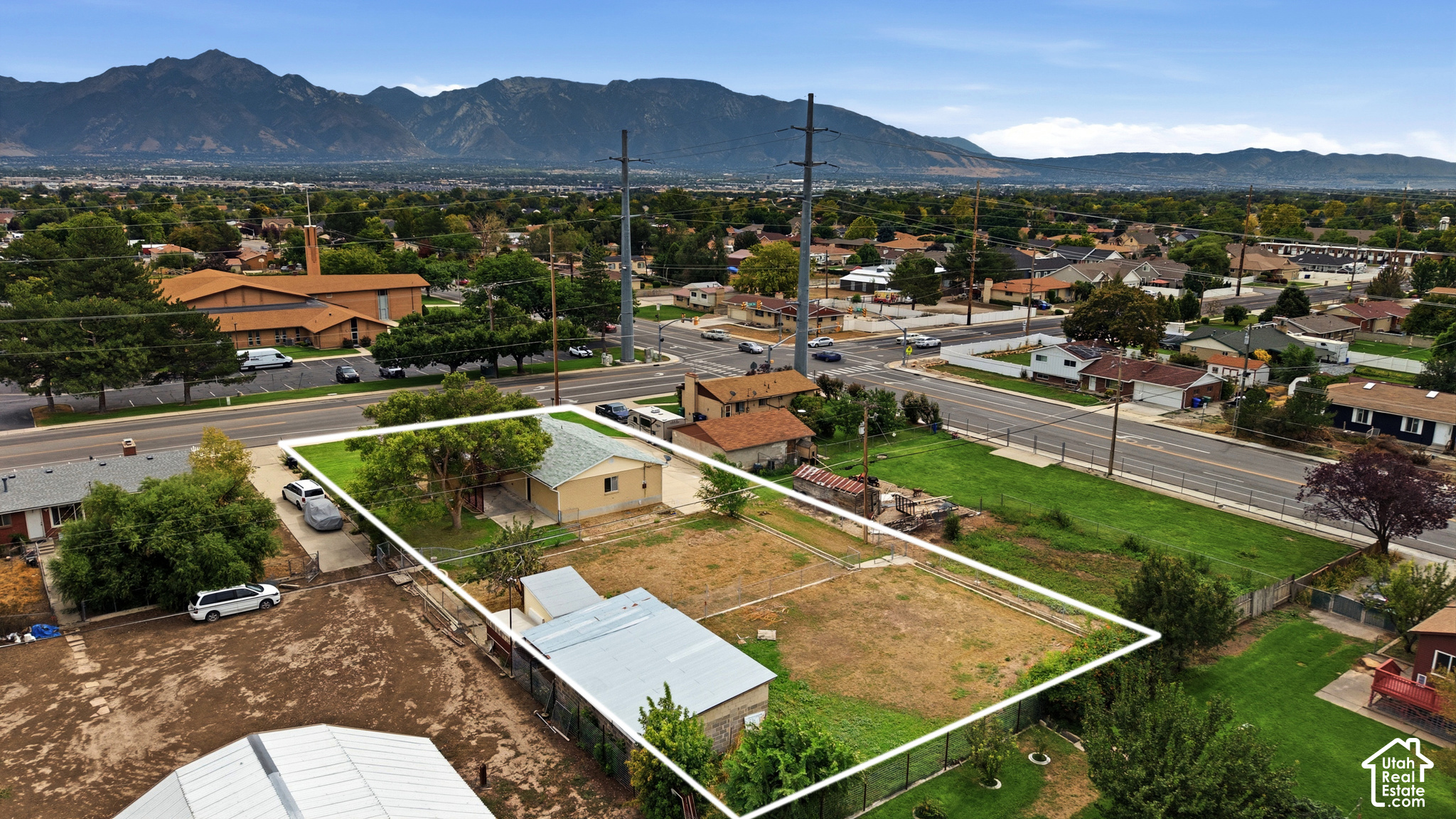 main property photo 8