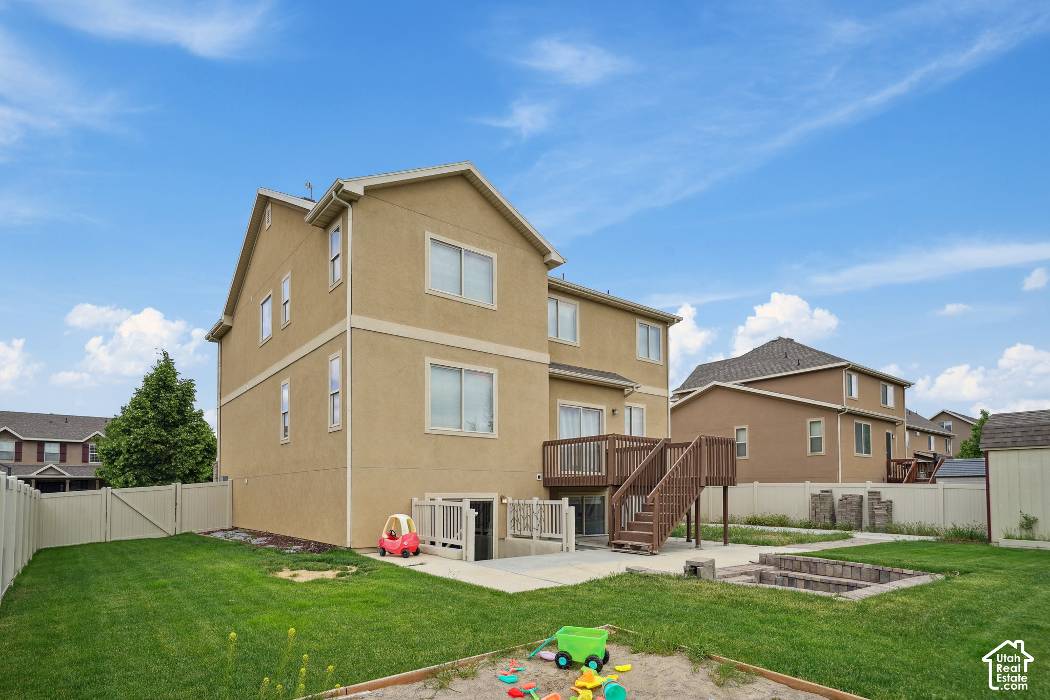 main property photo 5