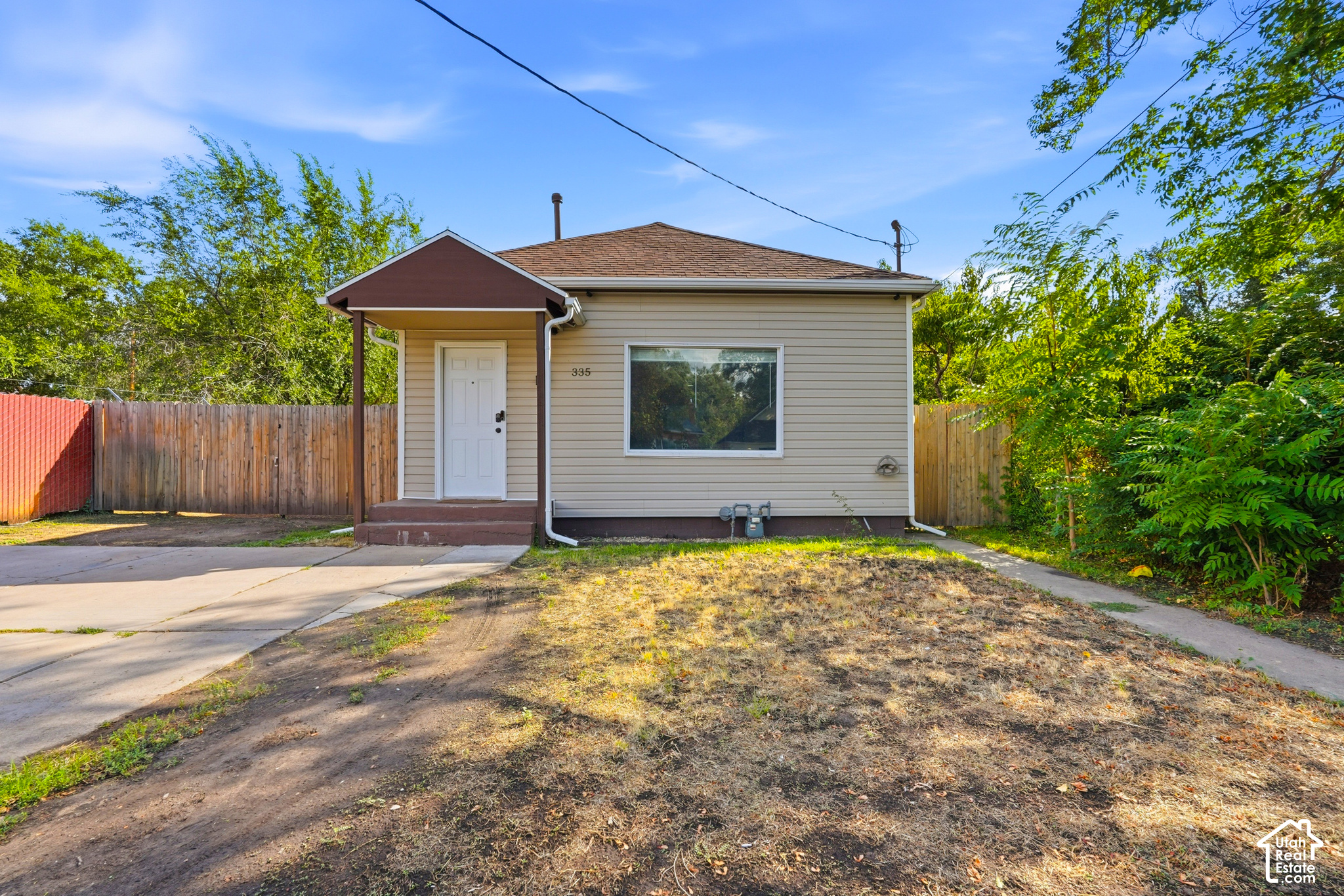 main property photo 14