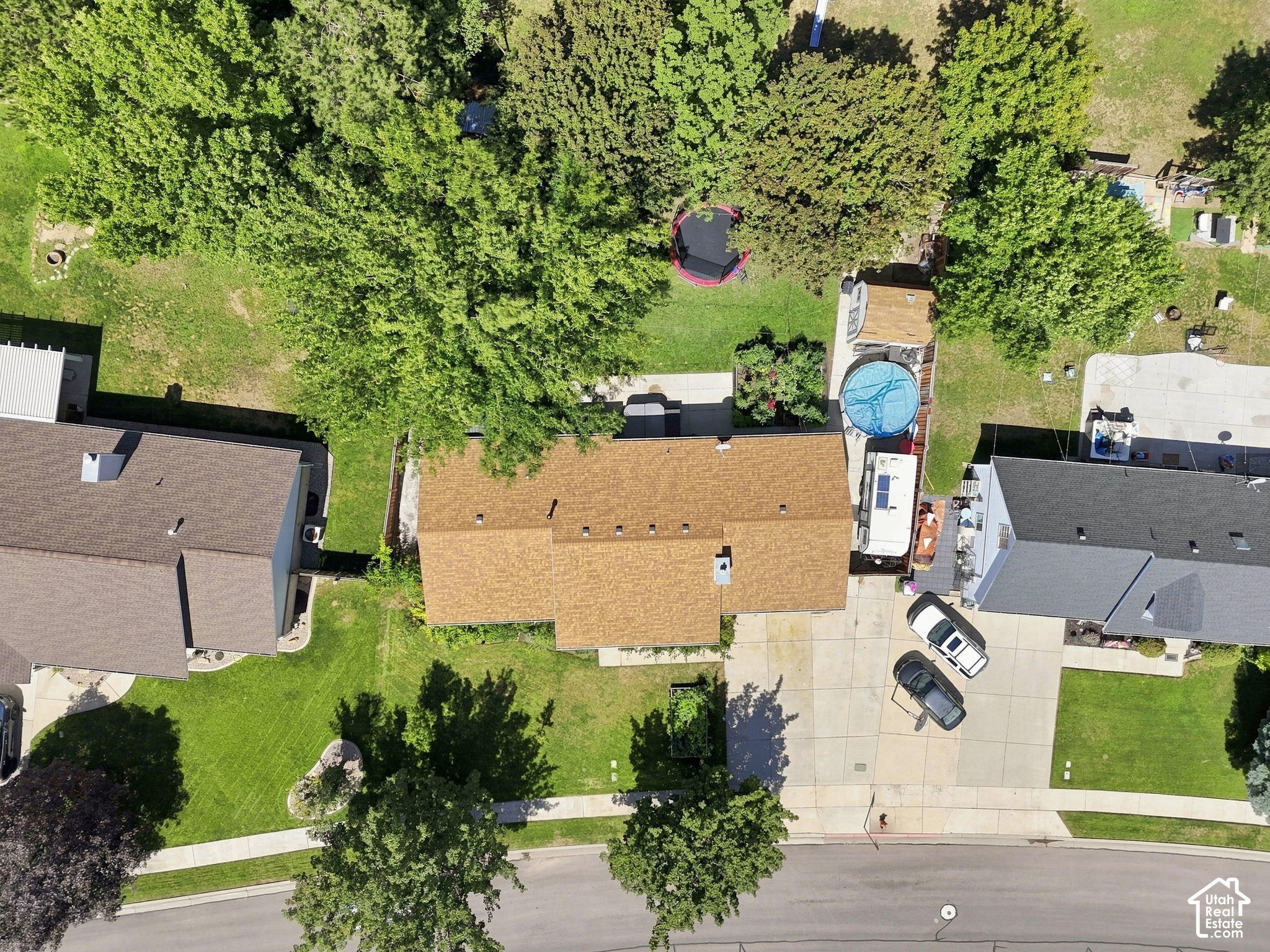 main property photo 48