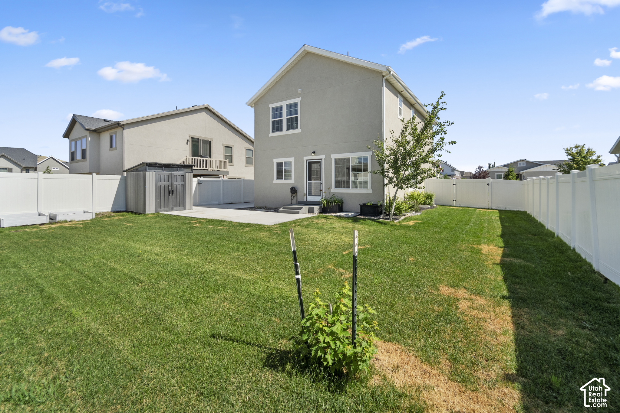 main property photo 36