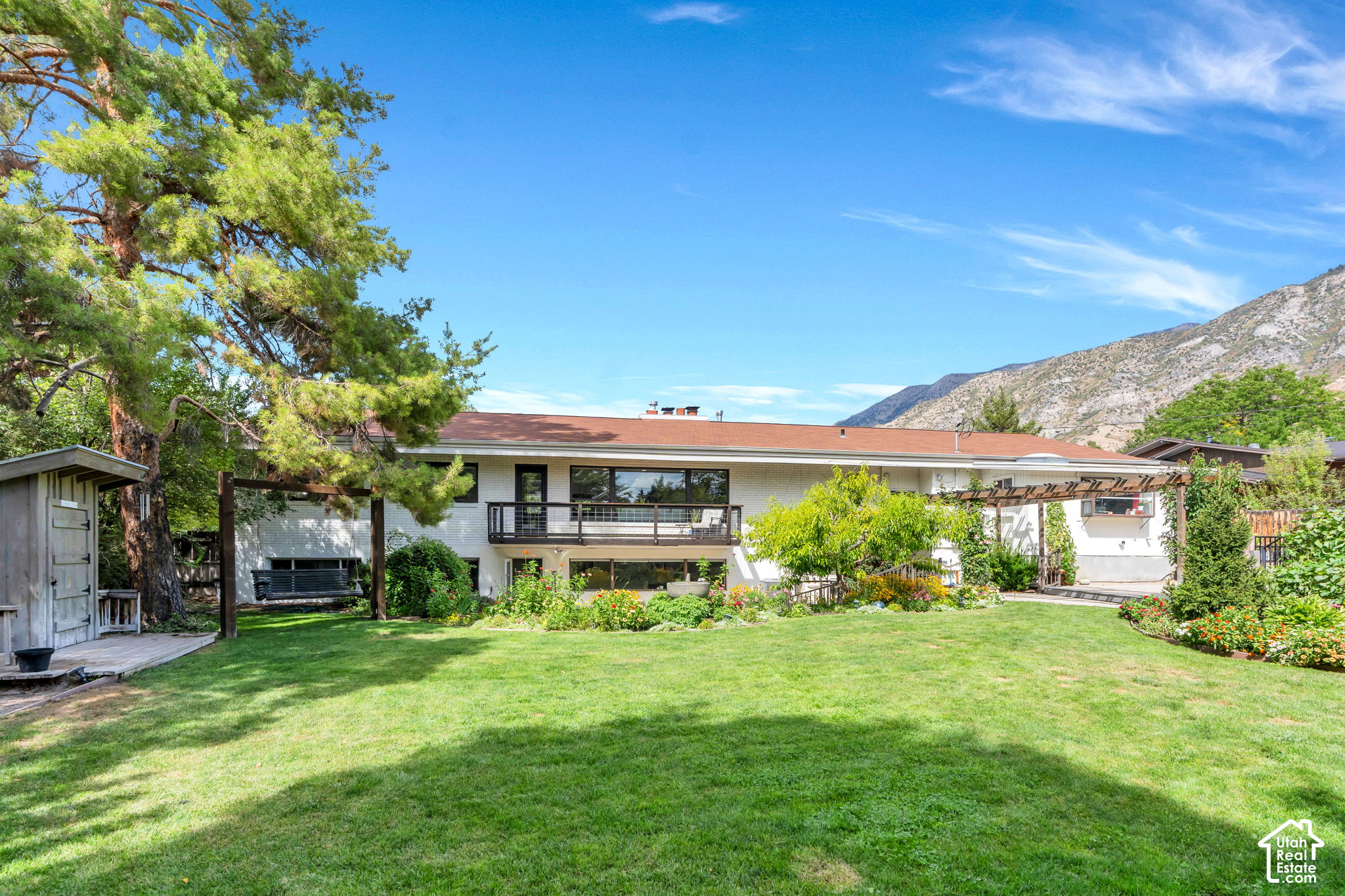main property photo 43