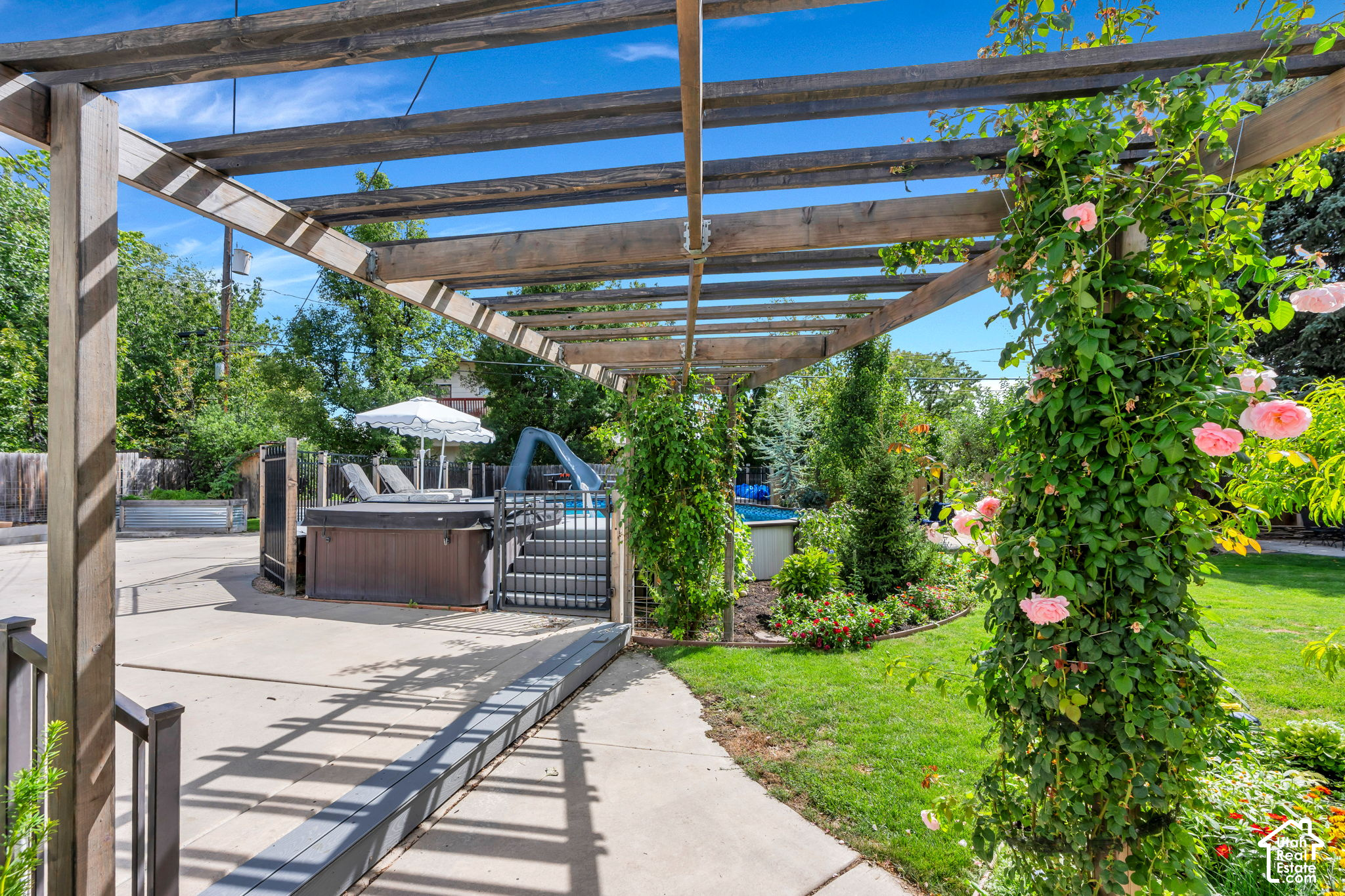 main property photo 47