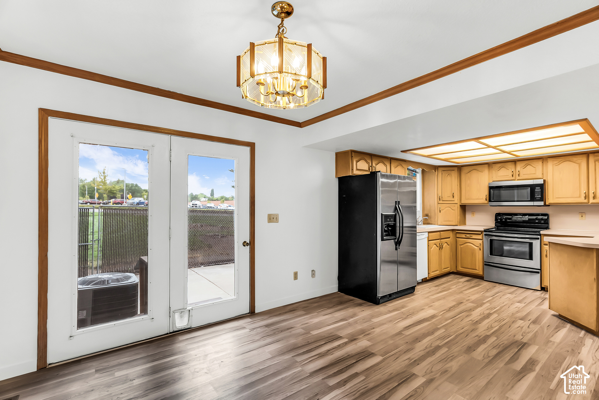main property photo 9
