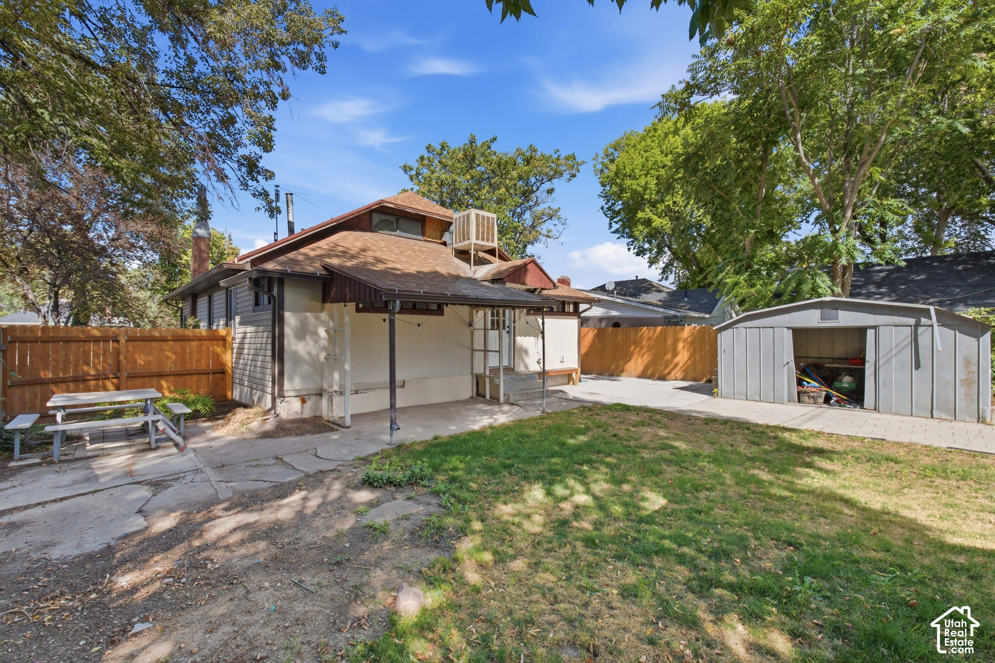 main property photo 26