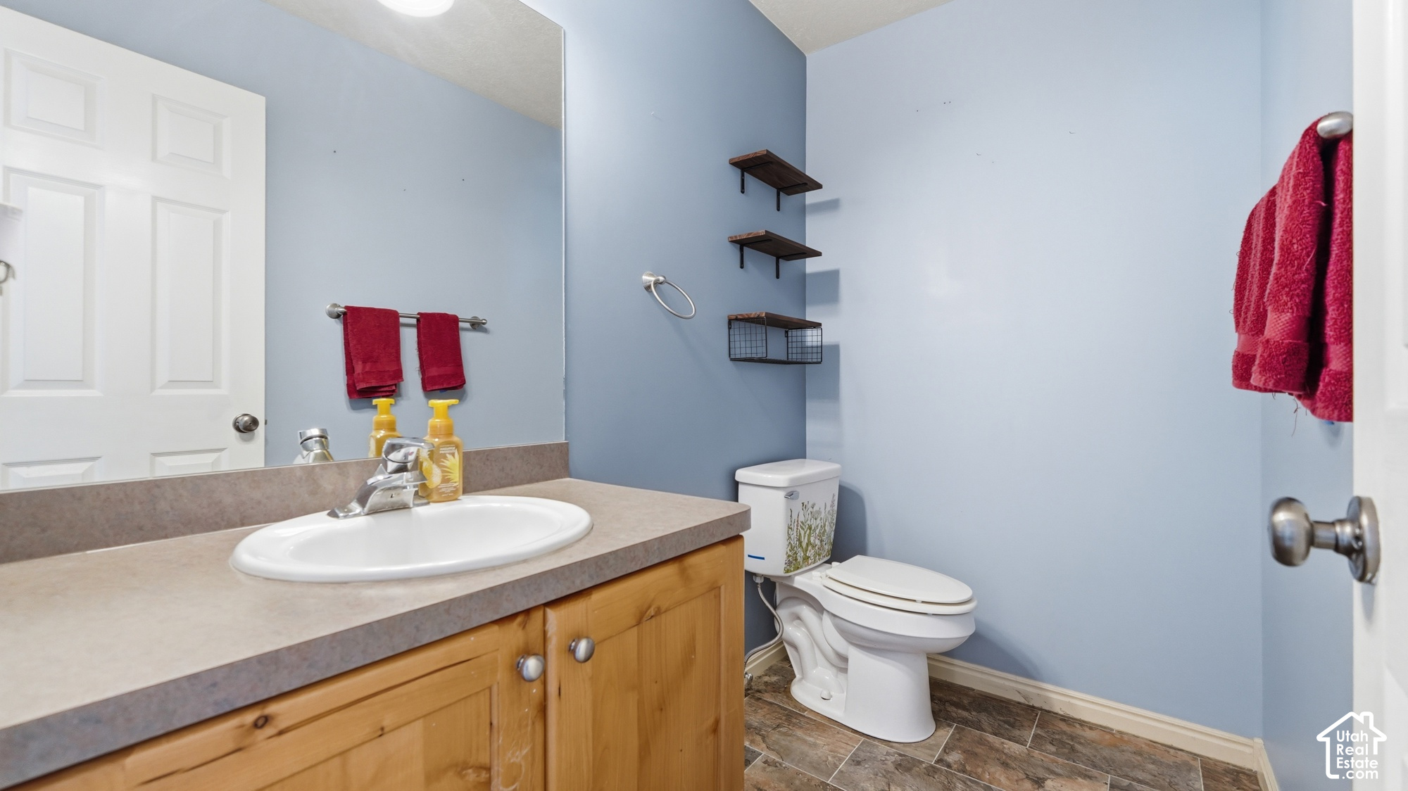 main property photo 11
