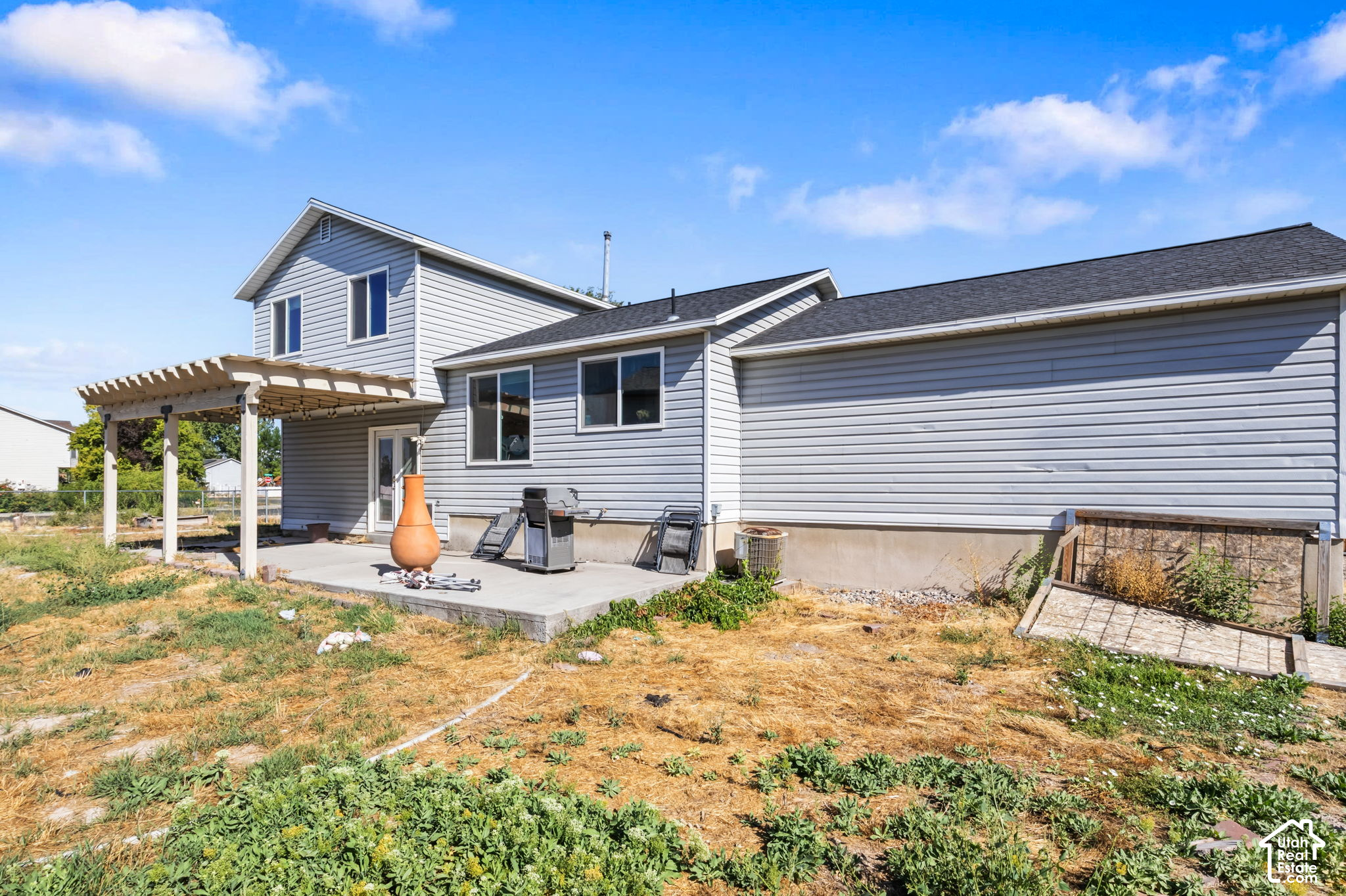 main property photo 22