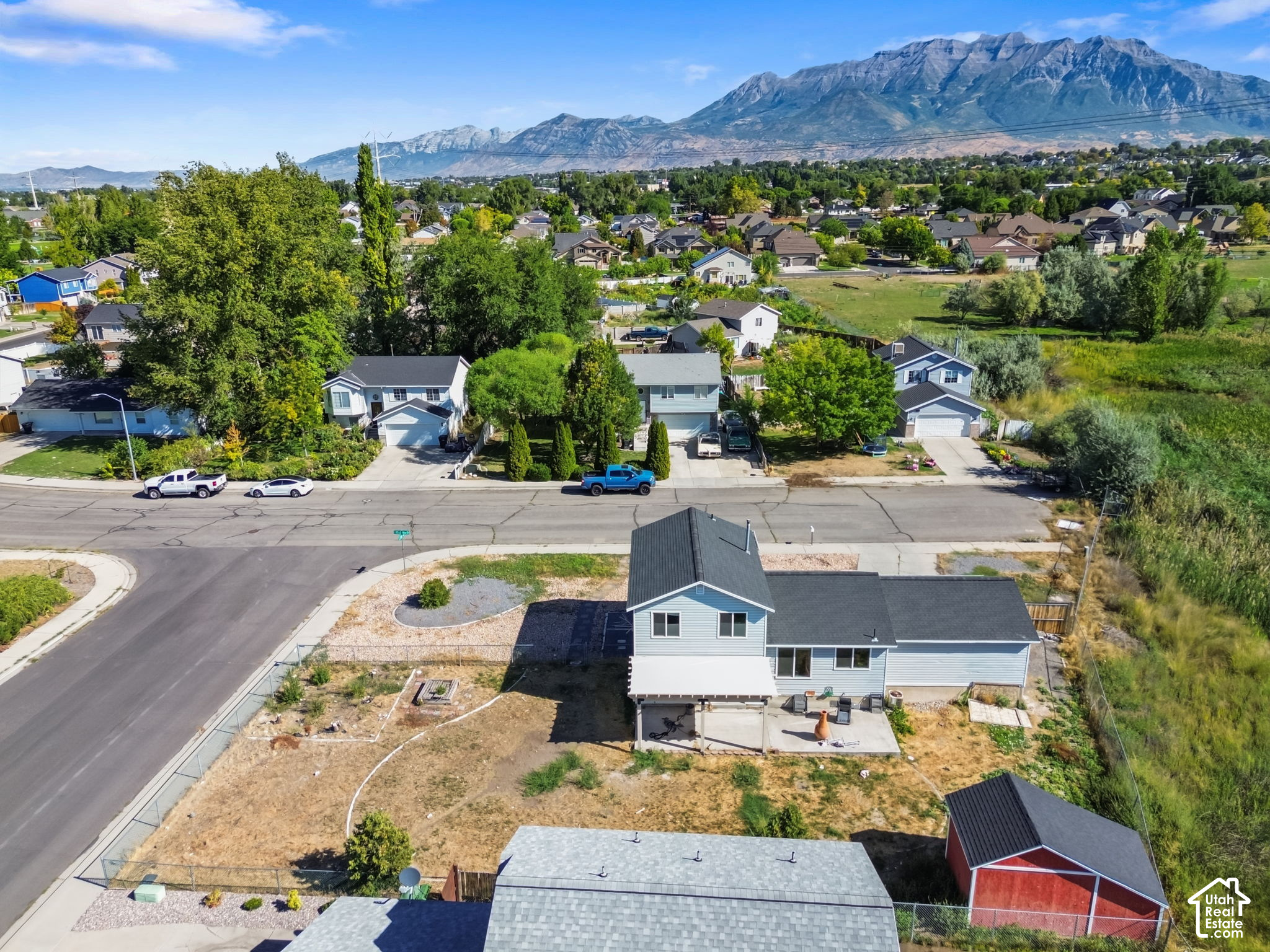 main property photo 27