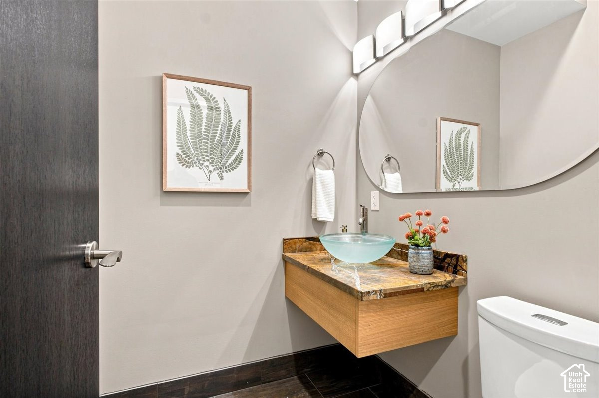 main property photo 12