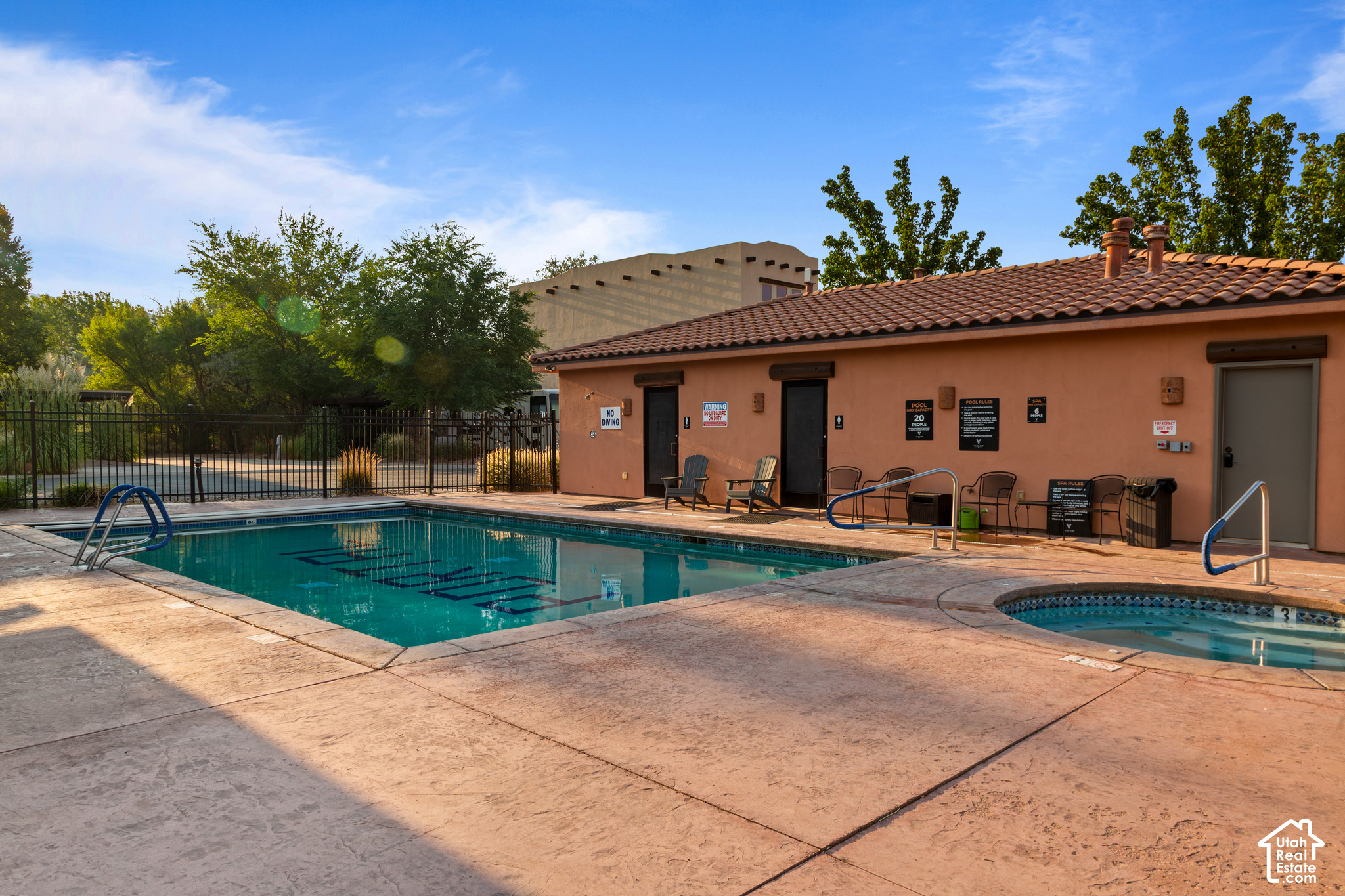 main property photo 19