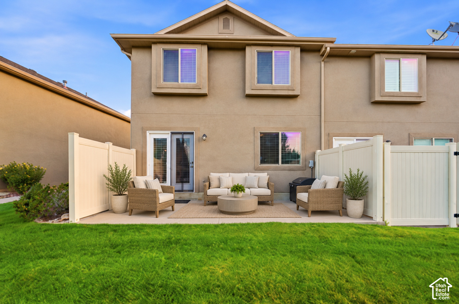 main property photo 22