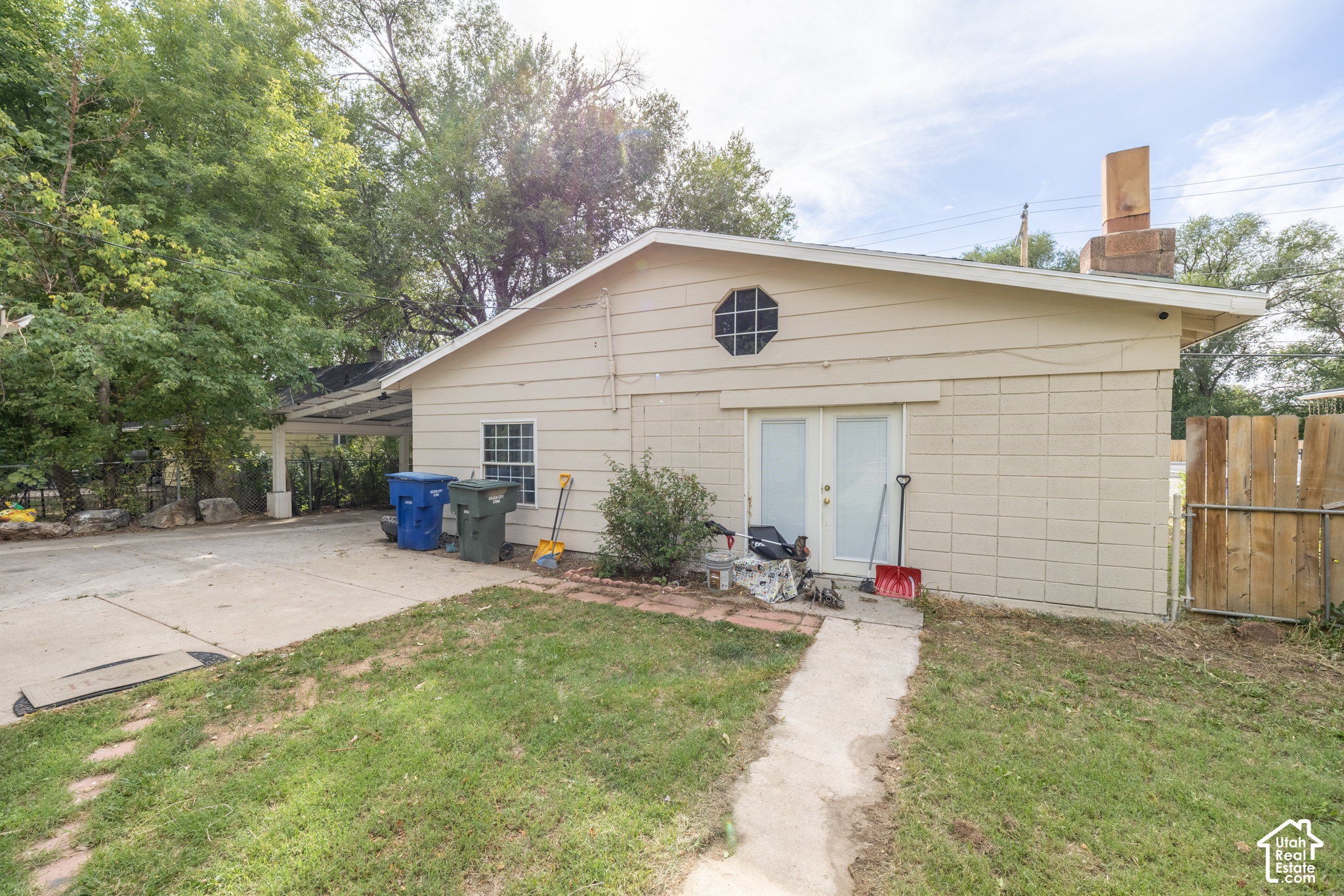 main property photo 21