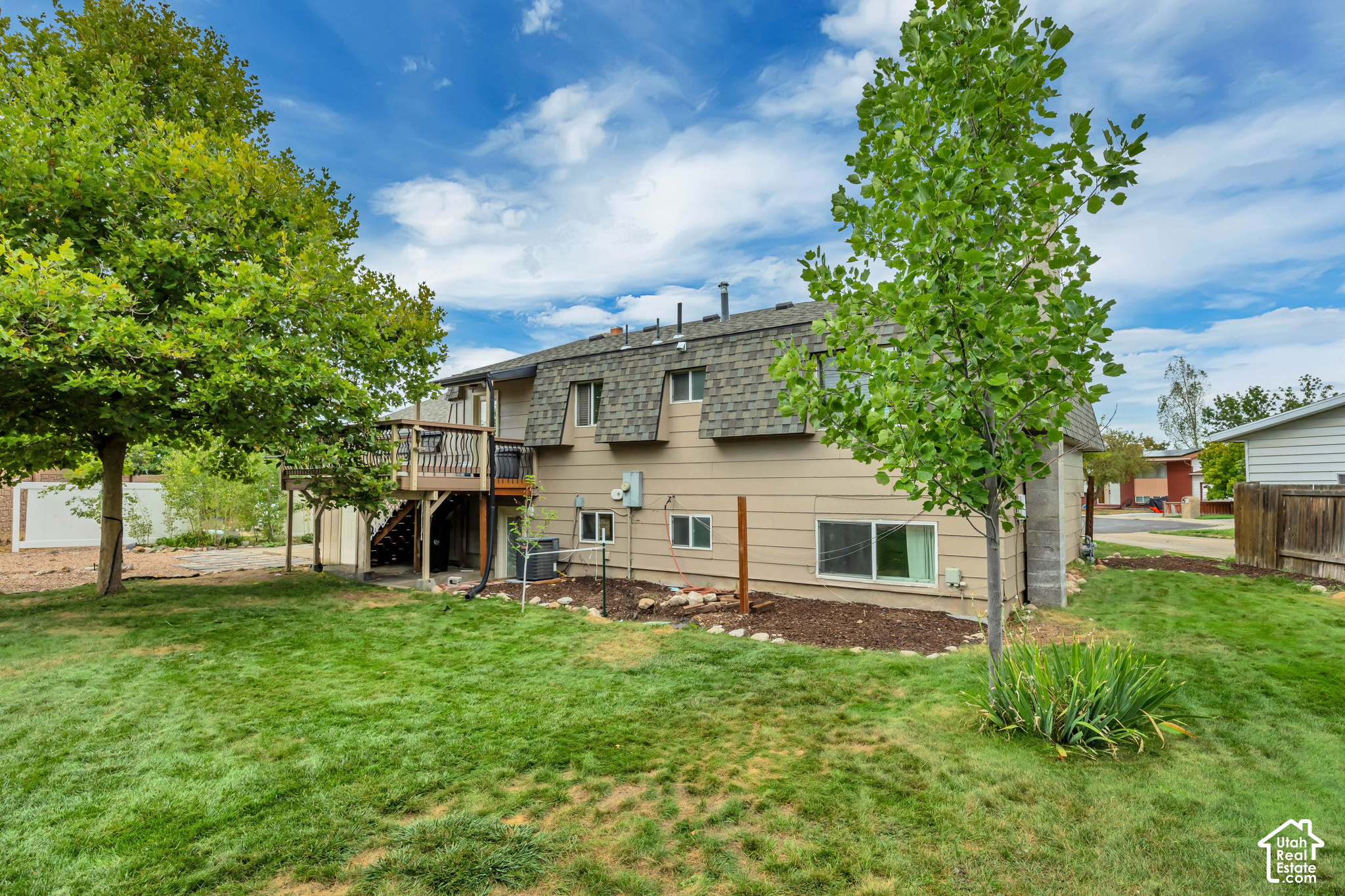 main property photo 19