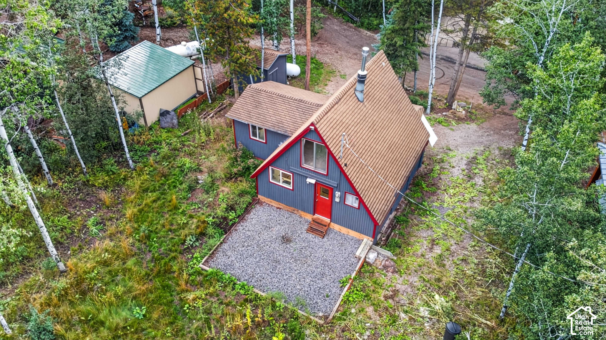 main property photo 28