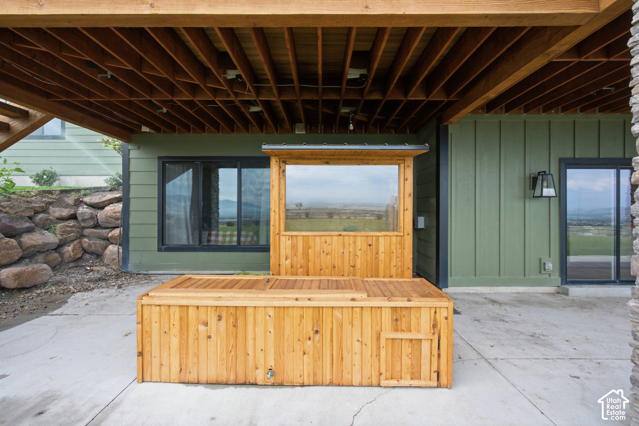main property photo 67