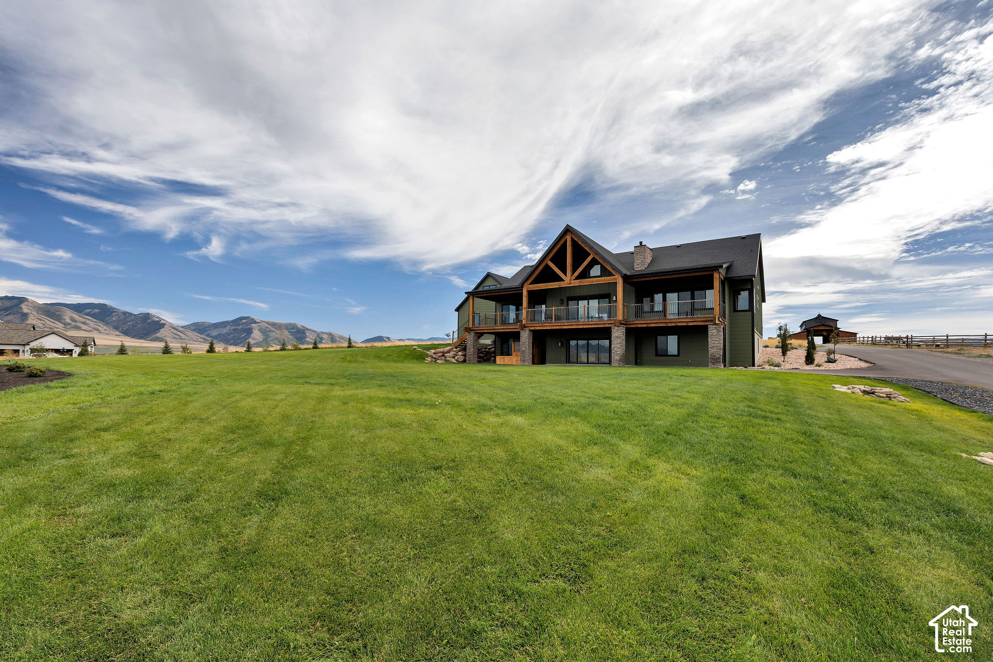 main property photo 70