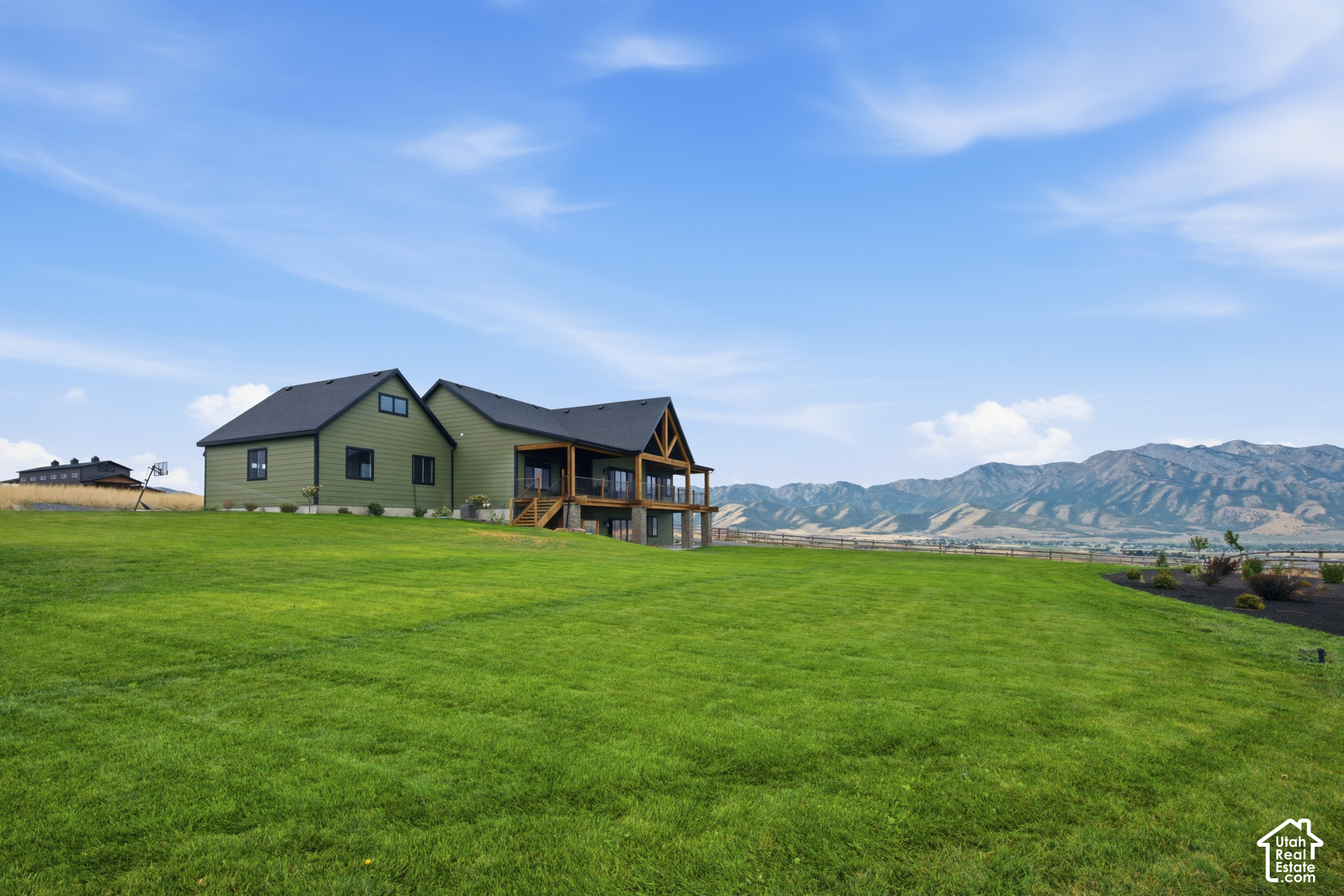 main property photo 76