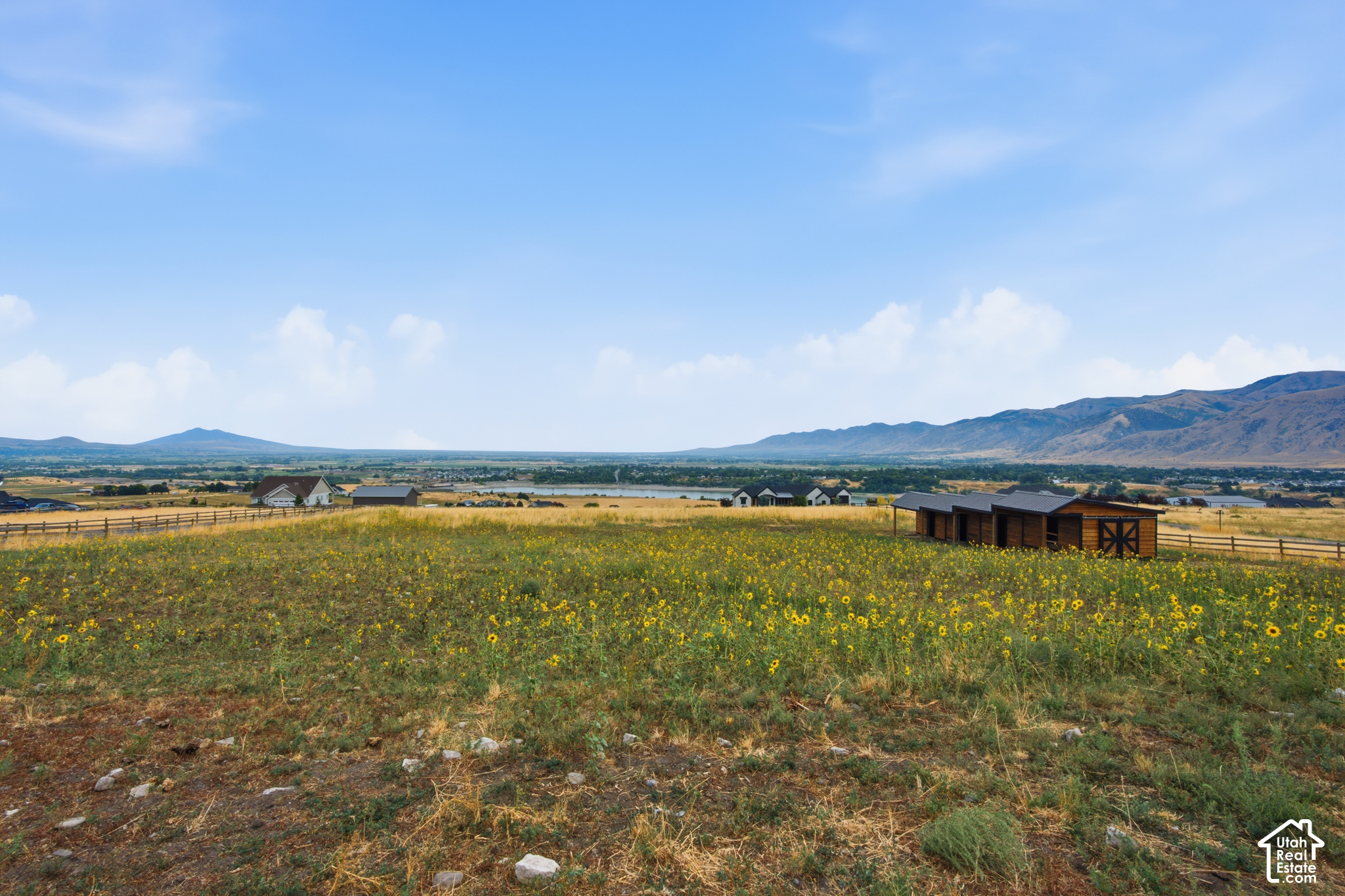 main property photo 79