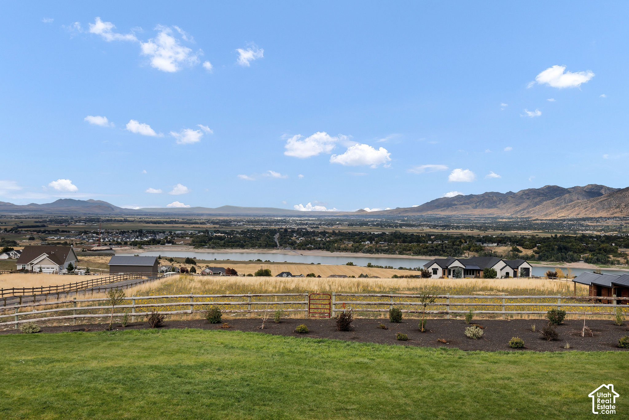 main property photo 83