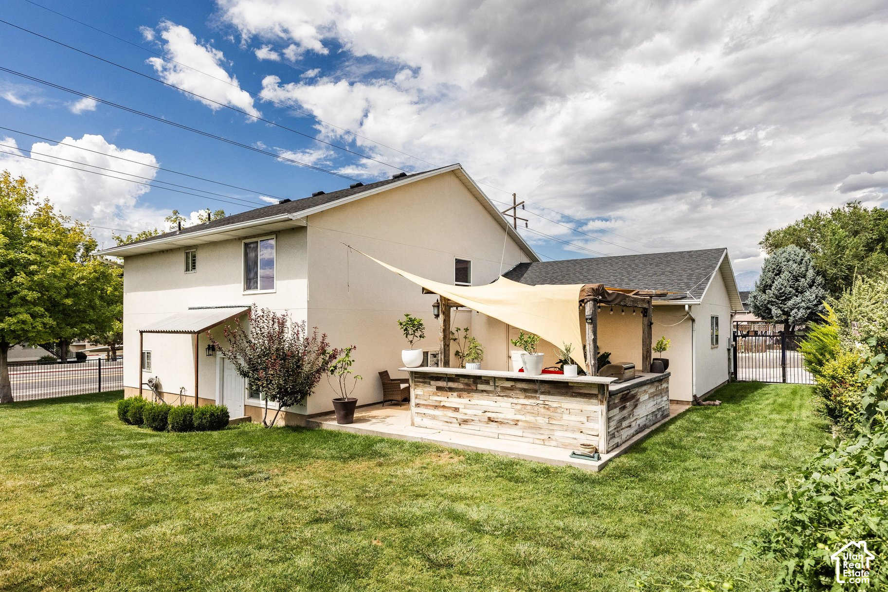 main property photo 35
