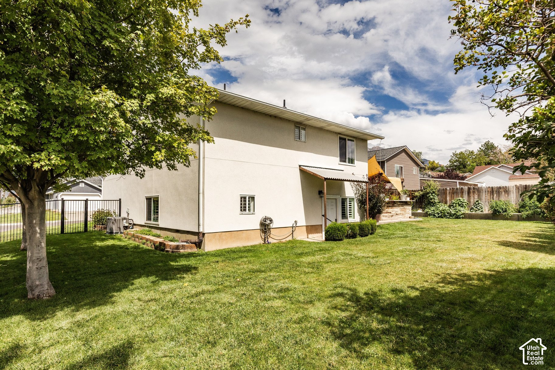 main property photo 37