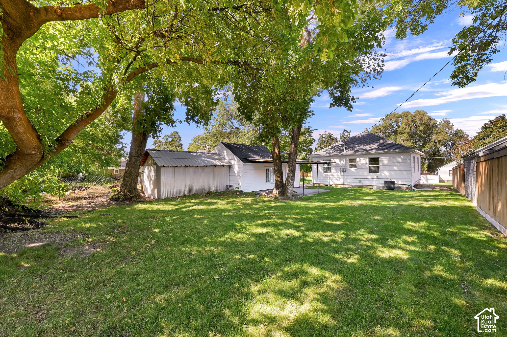 main property photo 20