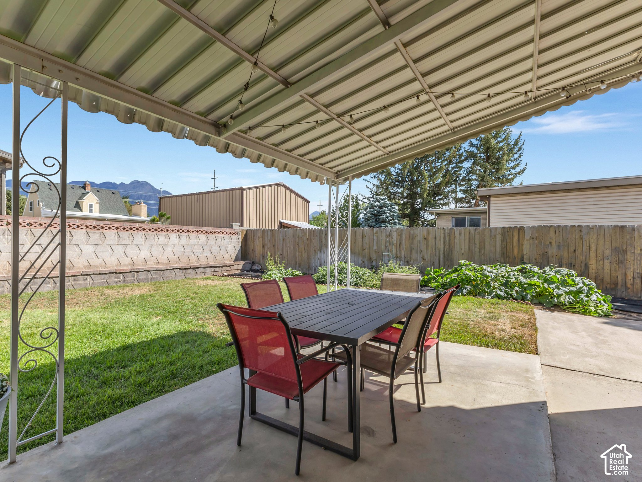 main property photo 19