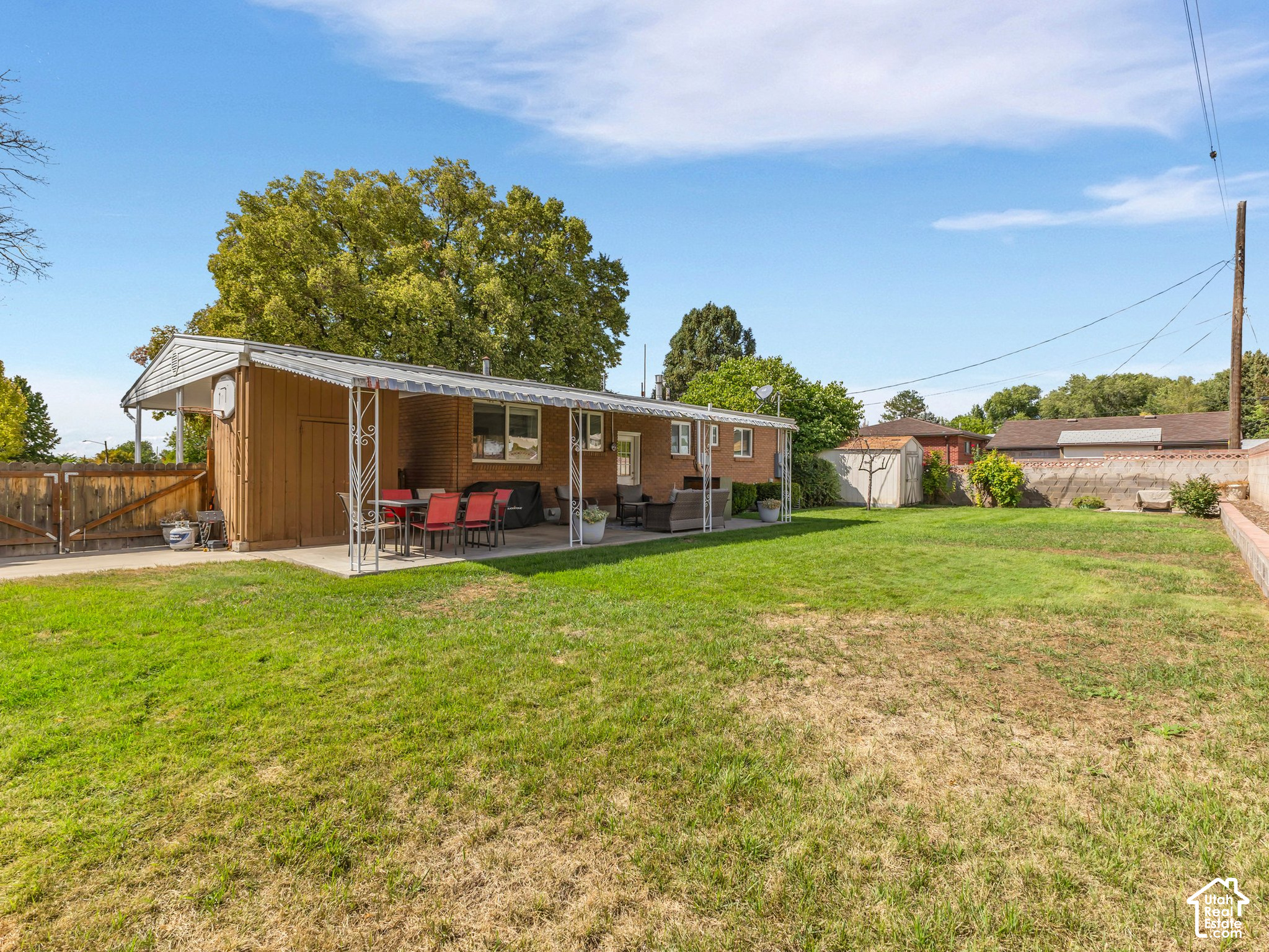 main property photo 20