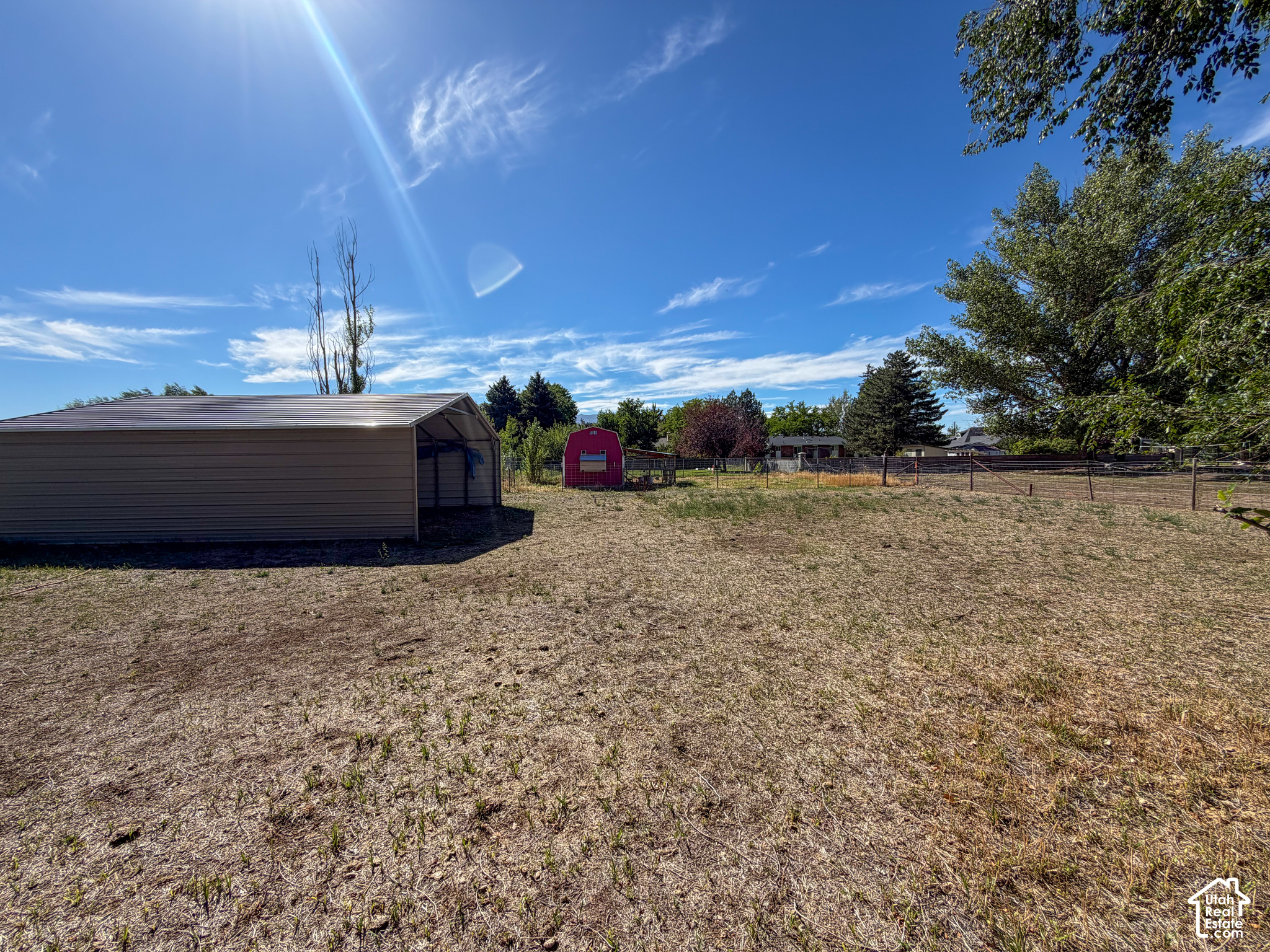 main property photo 36