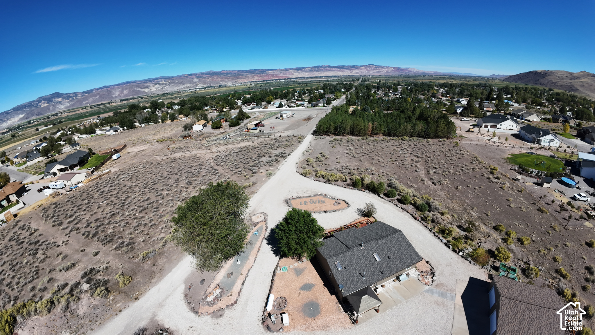 main property photo 43