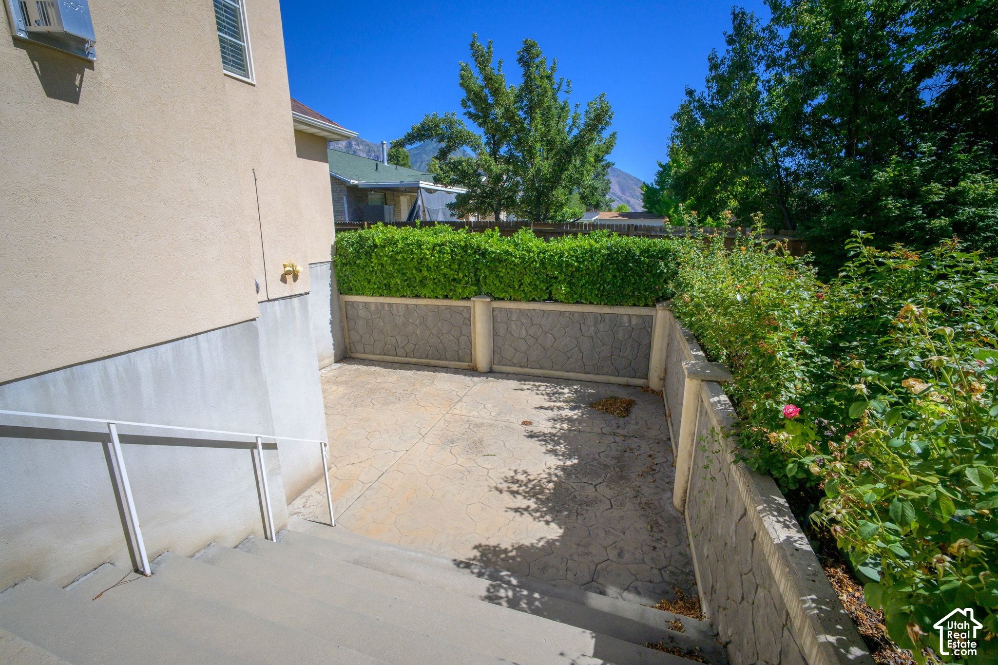 main property photo 26