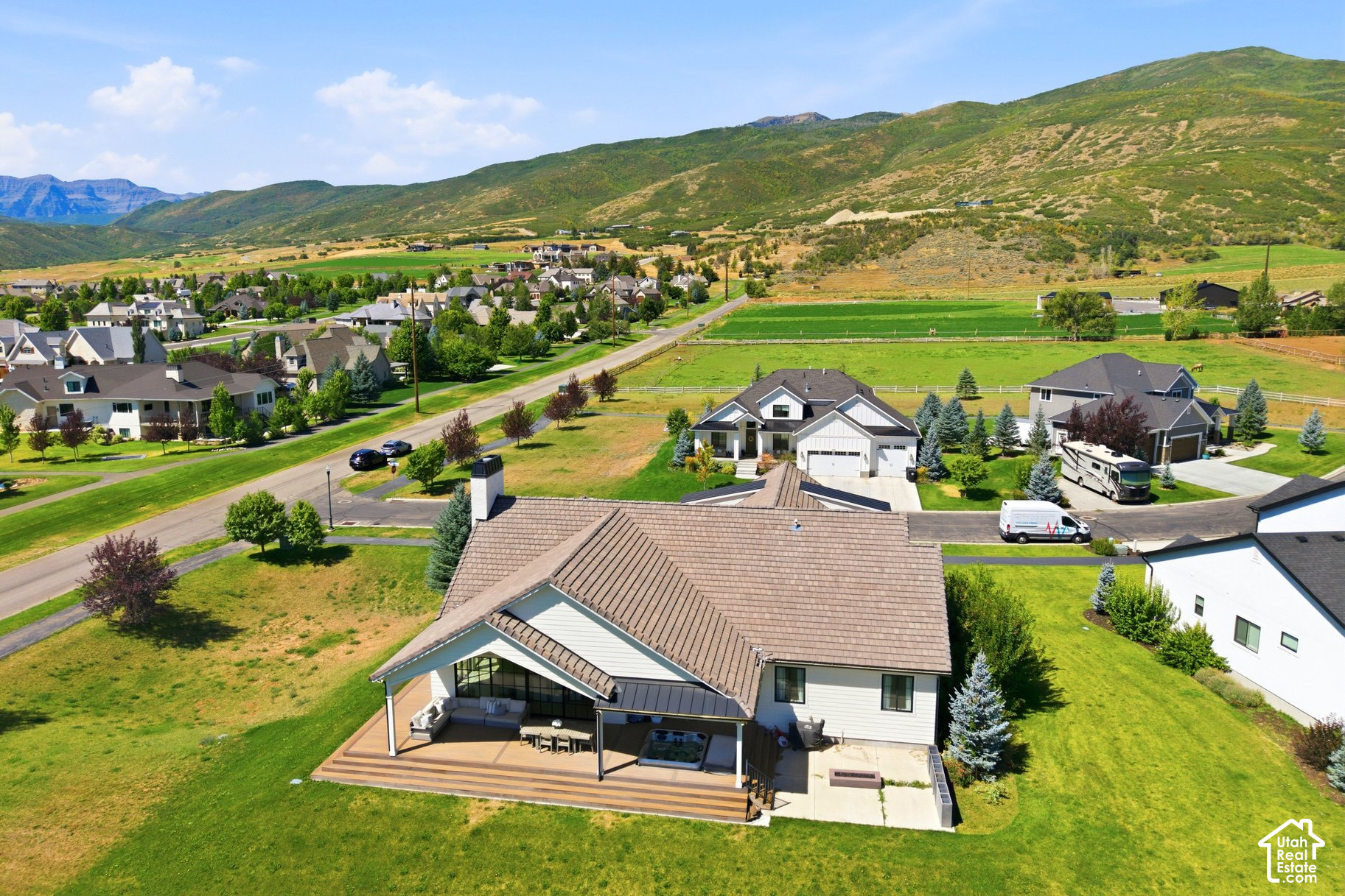 main property photo 14