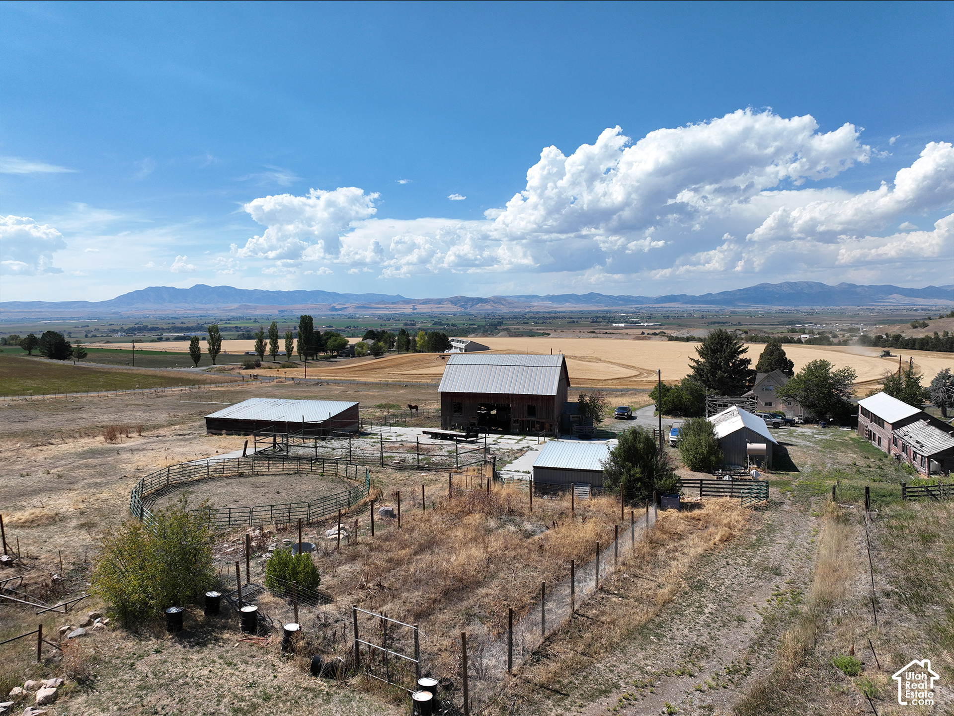 main property photo 18