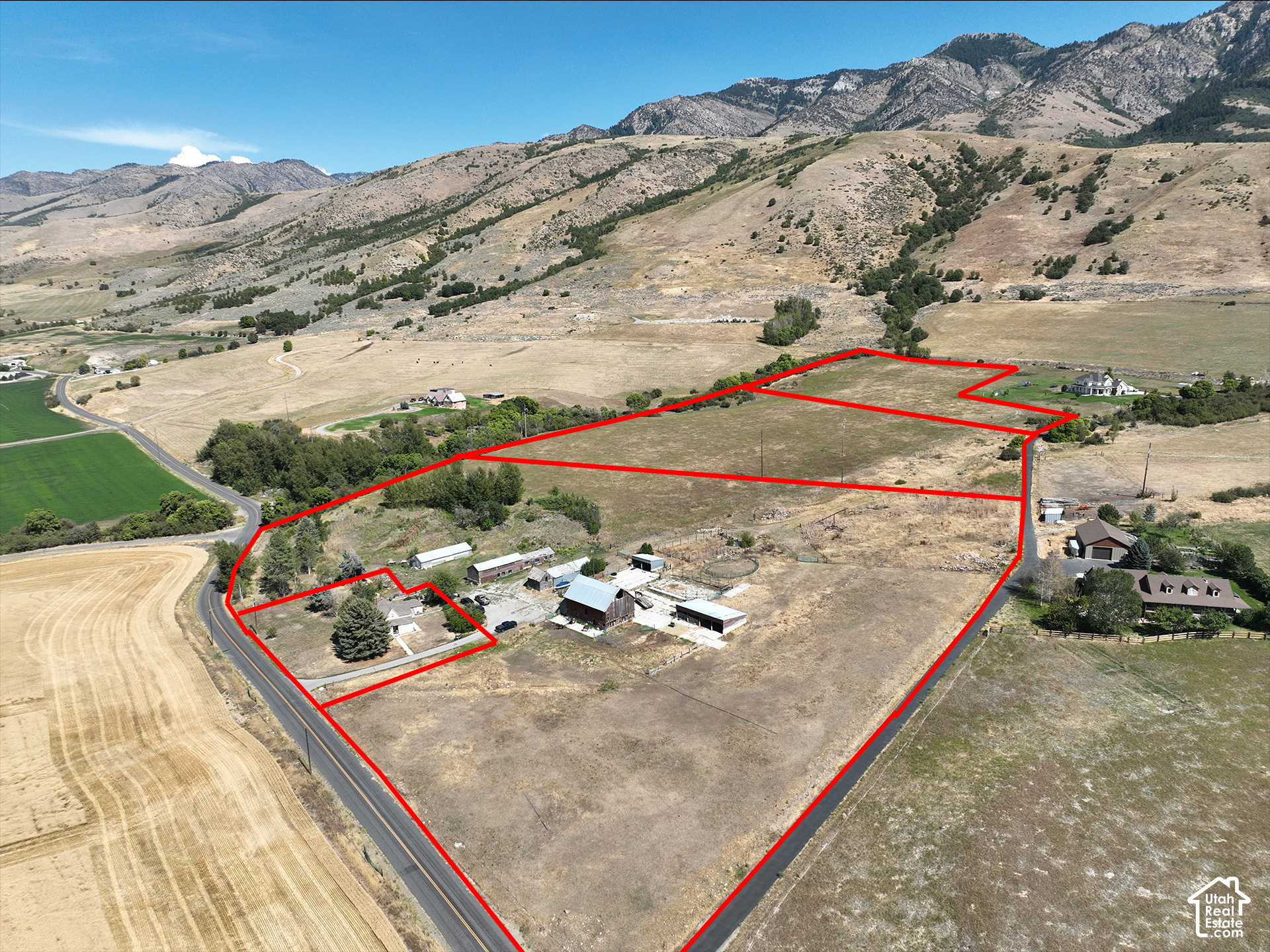 main property photo 24