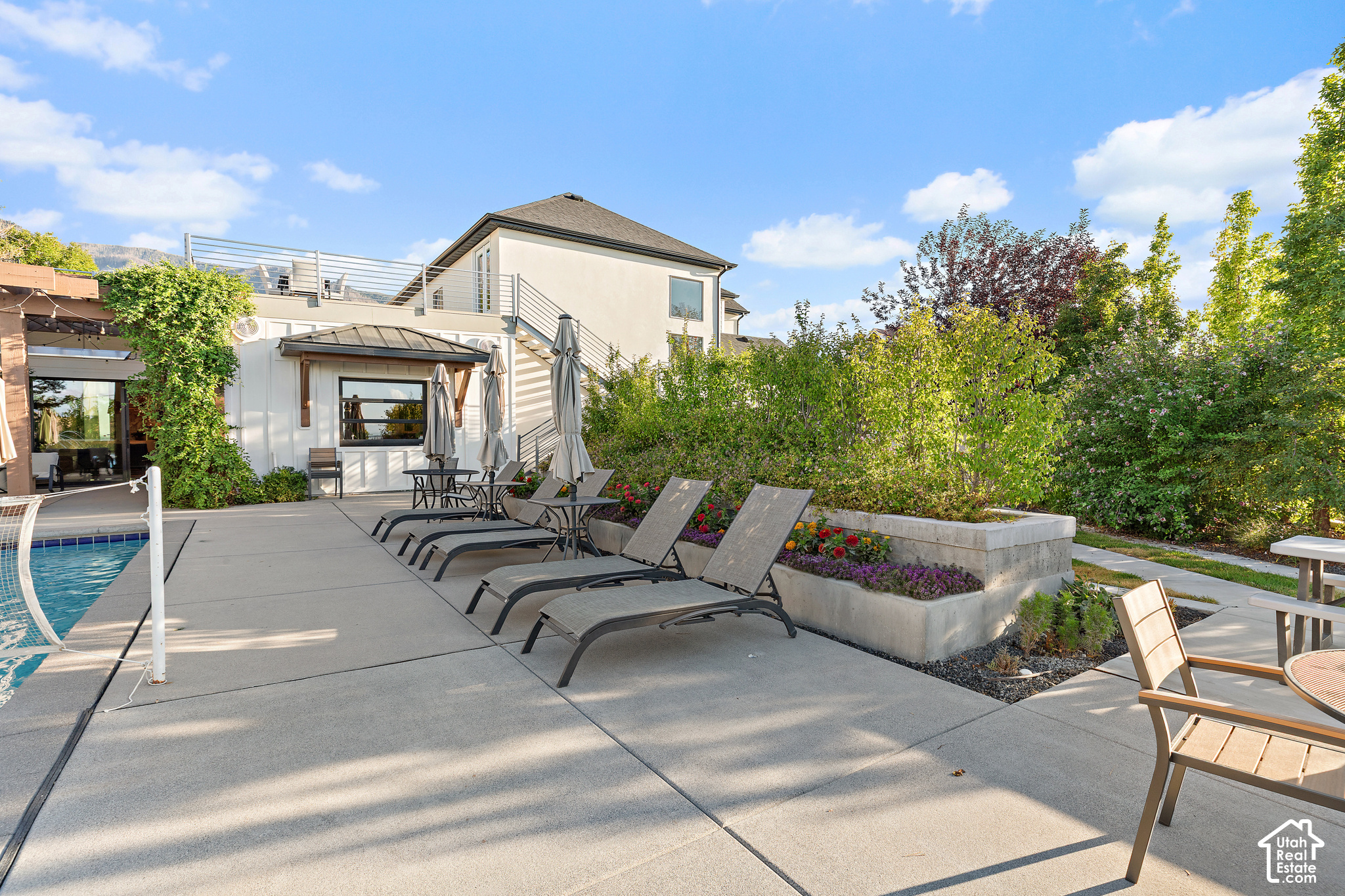 main property photo 60