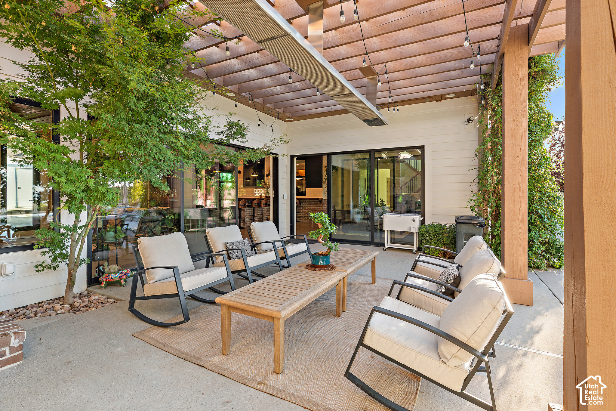 main property photo 65
