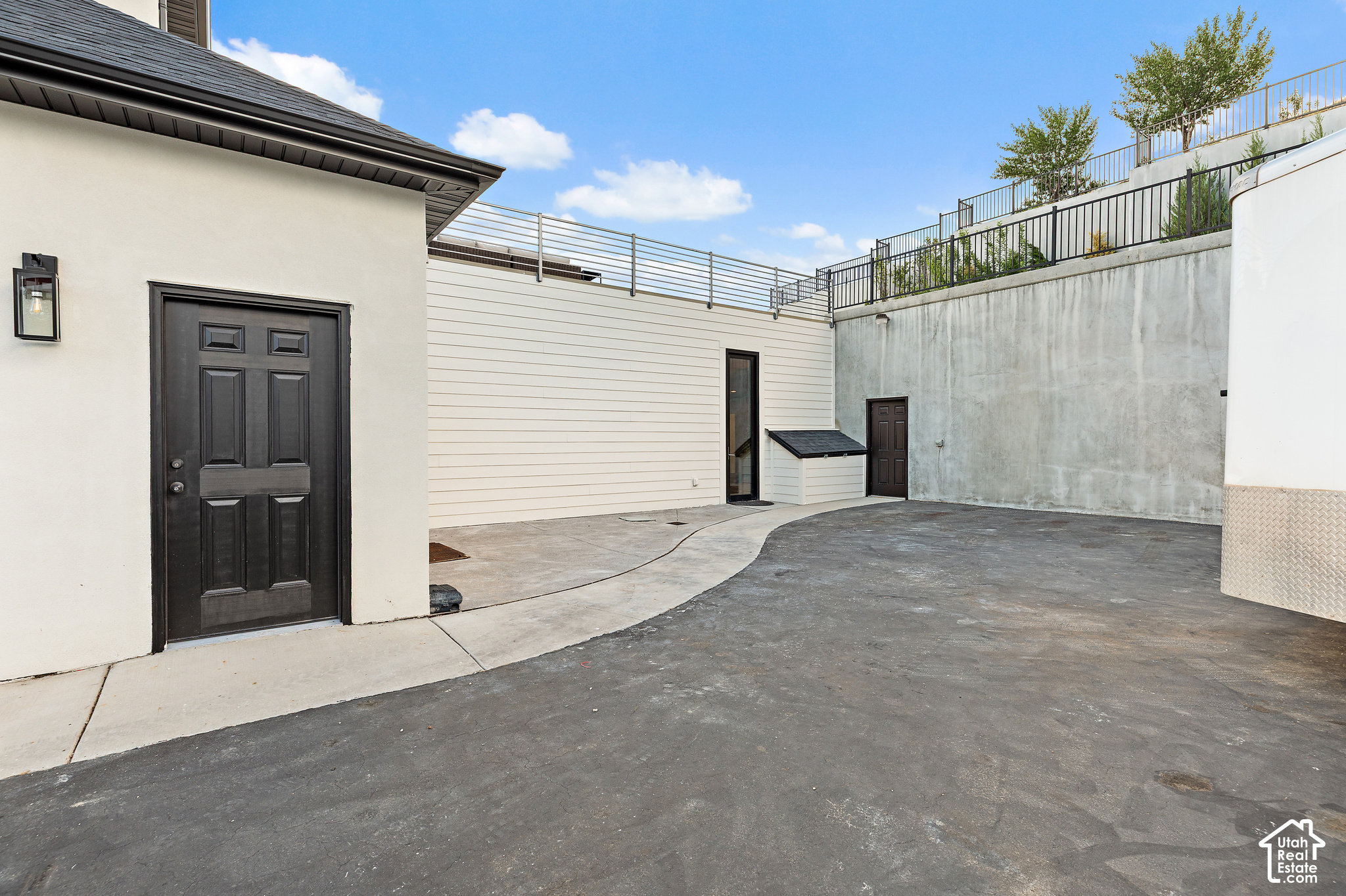 main property photo 73