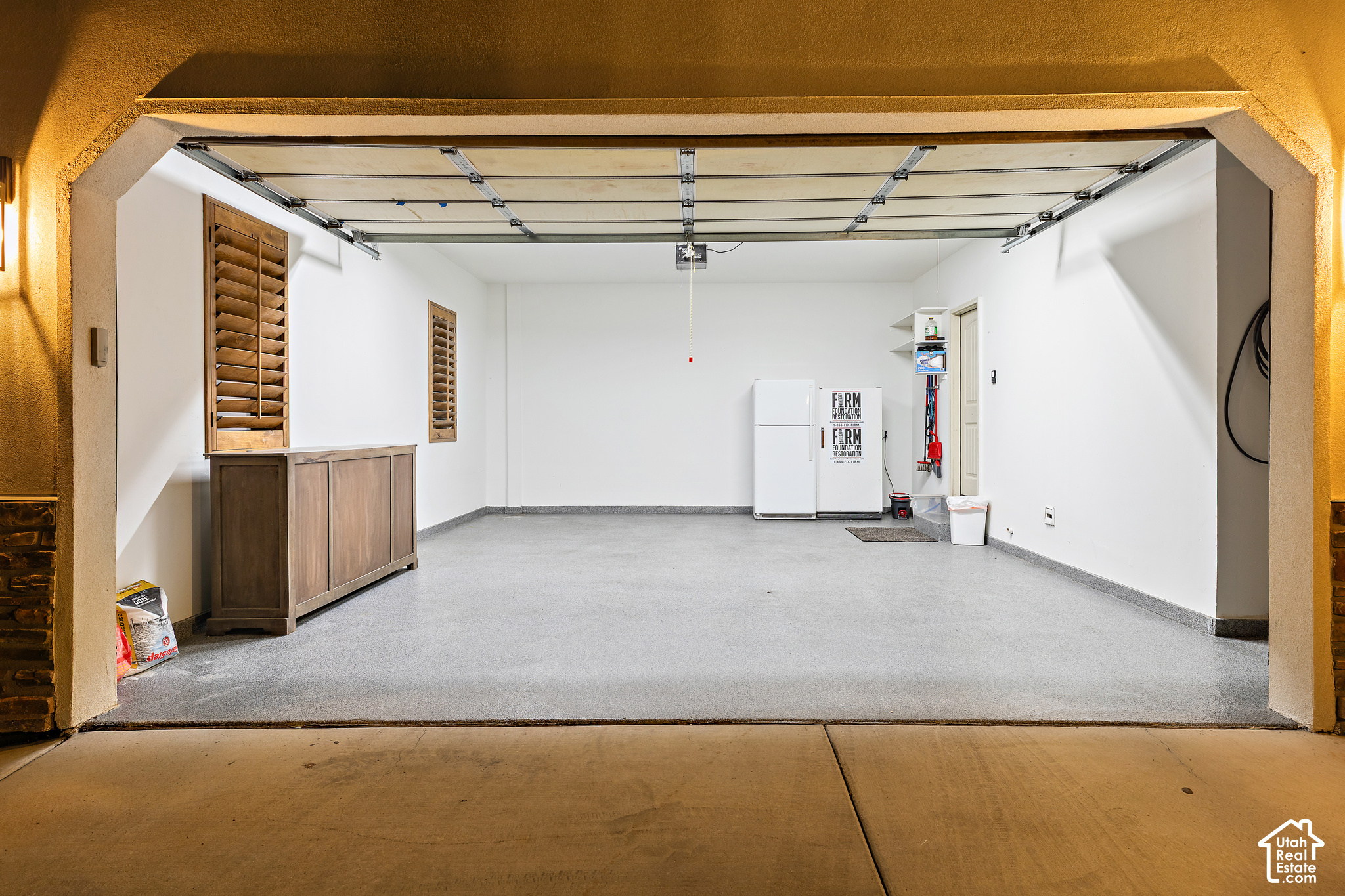 main property photo 75