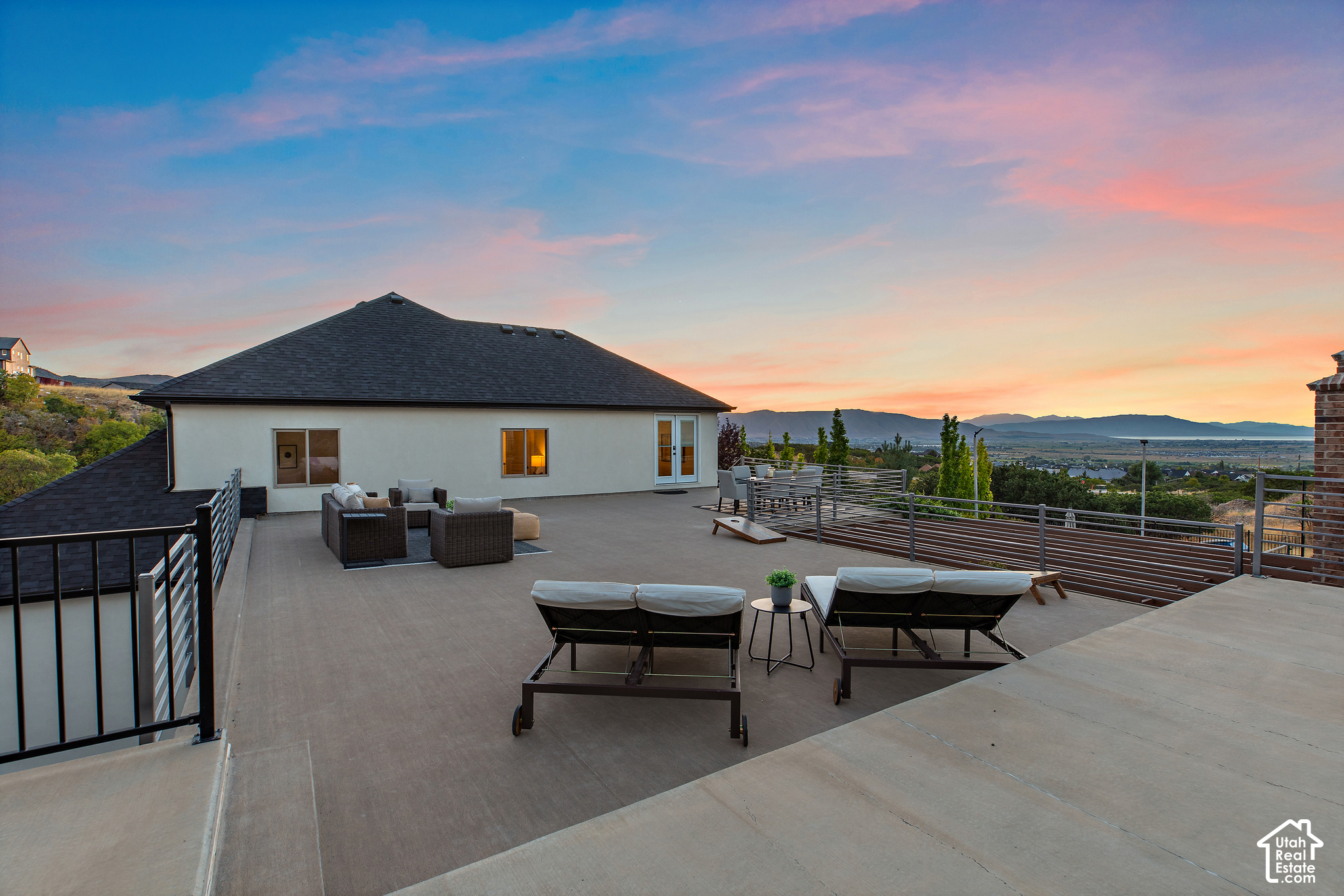 main property photo 77