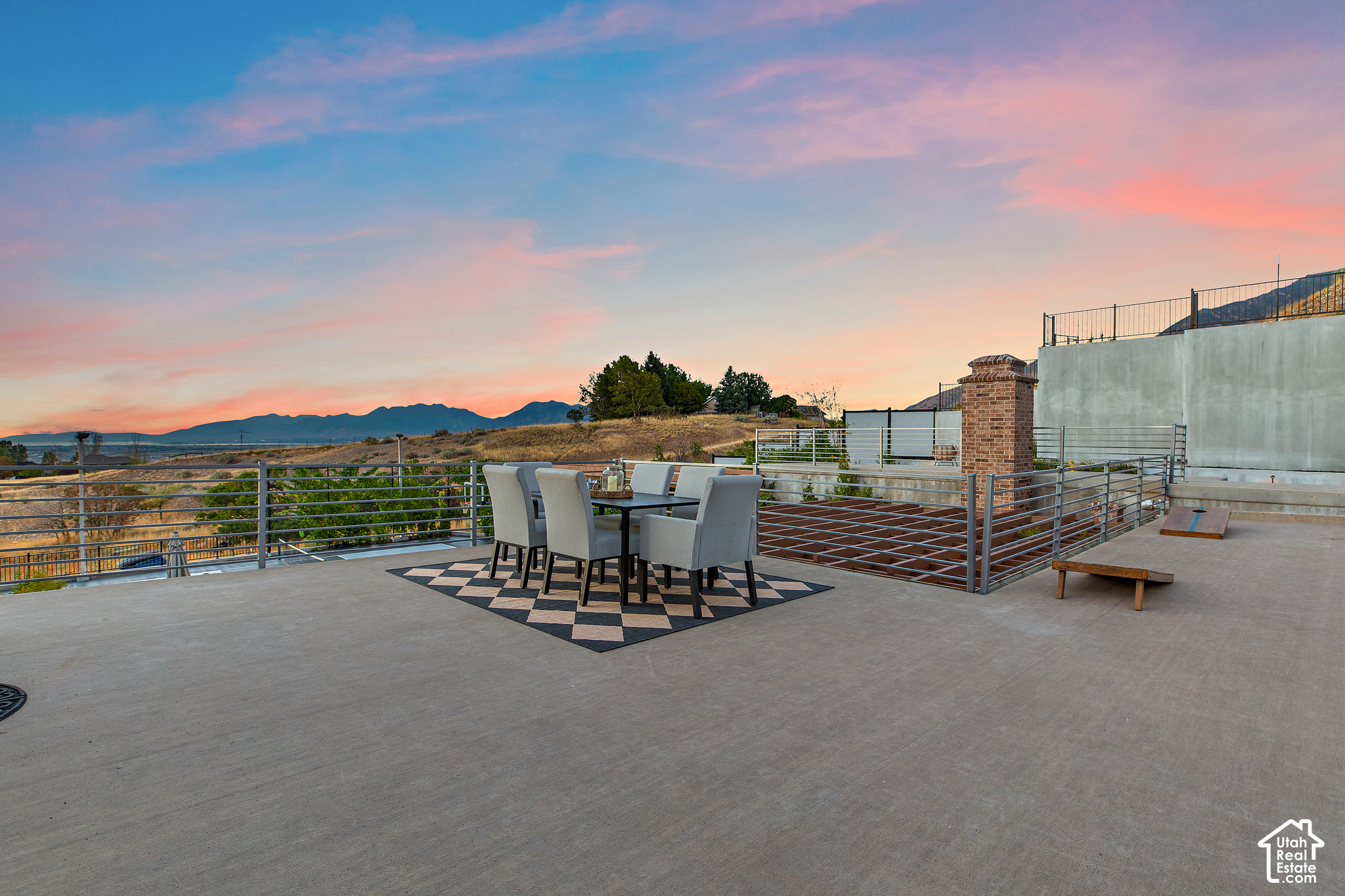 main property photo 80