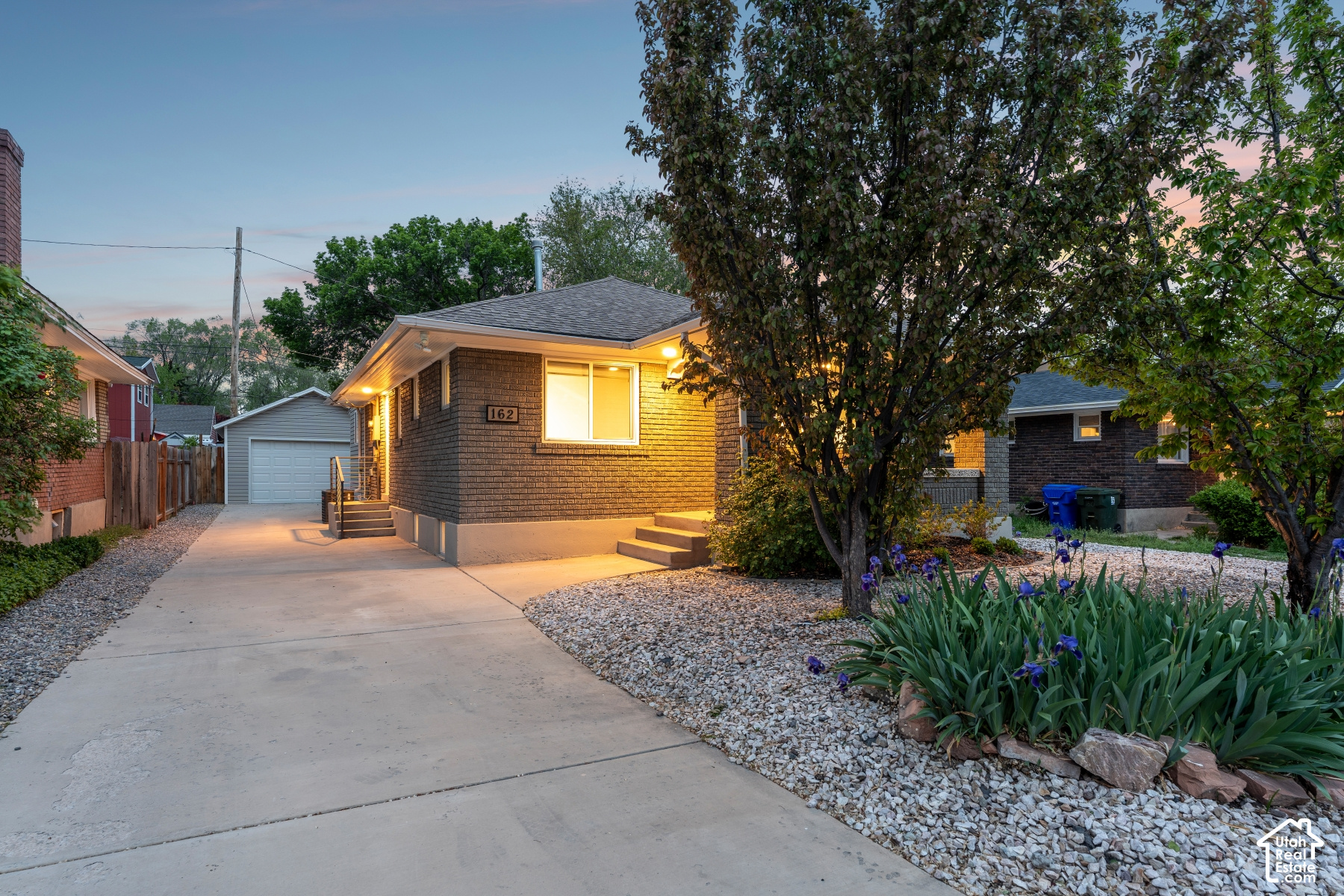 main property photo 32